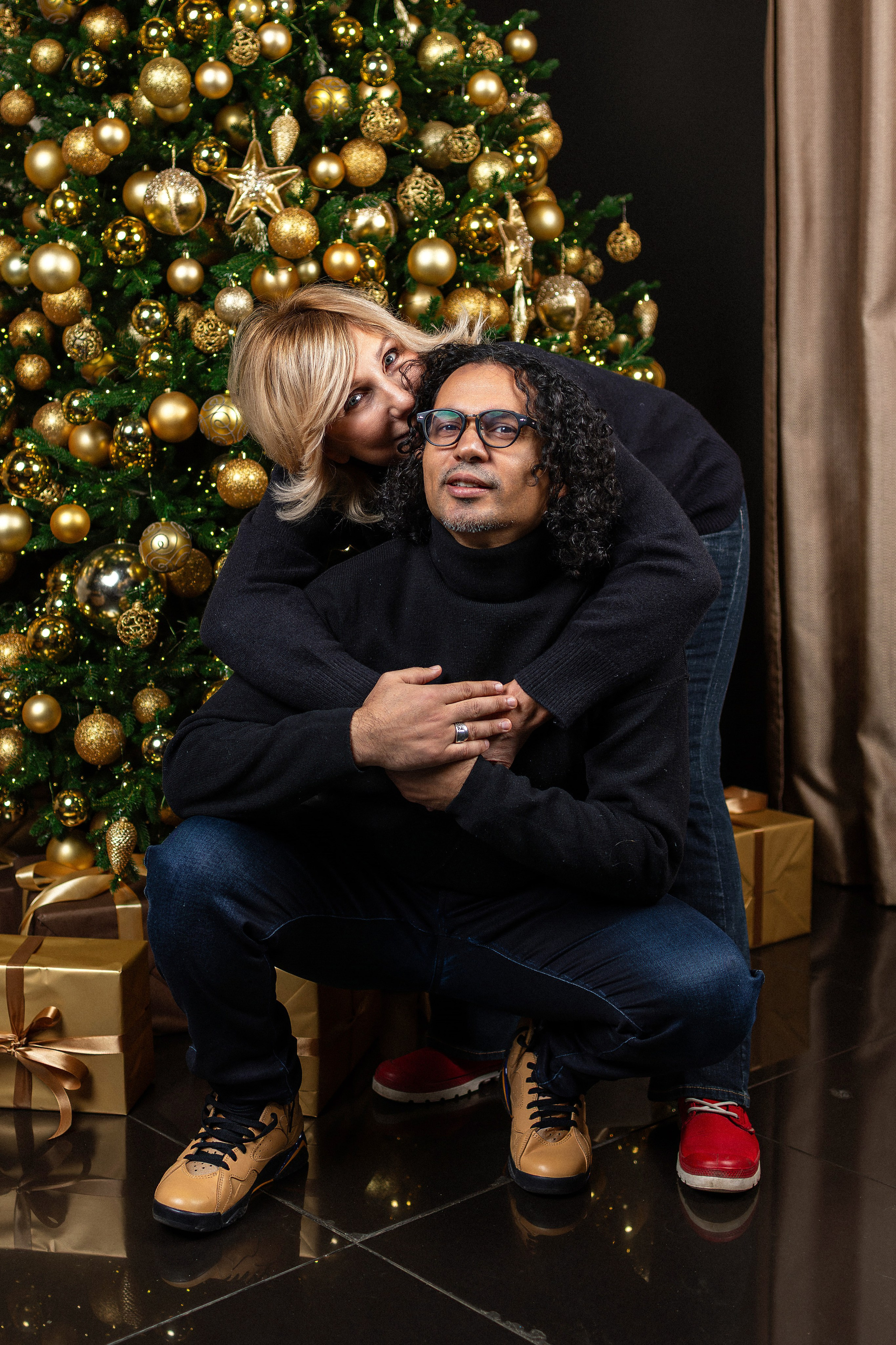 Студийная Новогодняя съемка 2025 — Атмосфера Востока