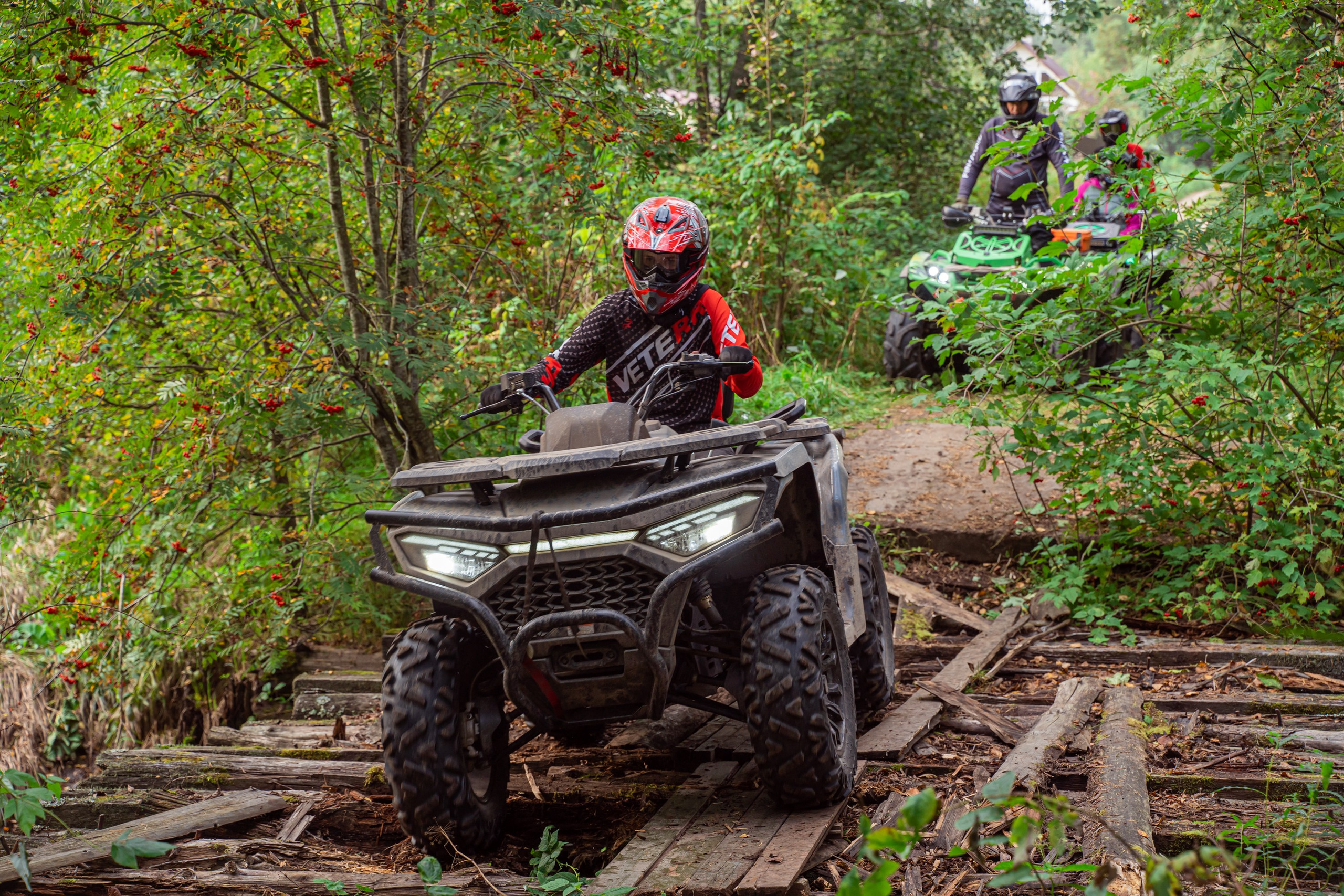 Квадровыезд —спортивный репортаж в Ленинградской области. Свадебный, семейный, портретный, репортажный фотограф в Санкт-Петербурге