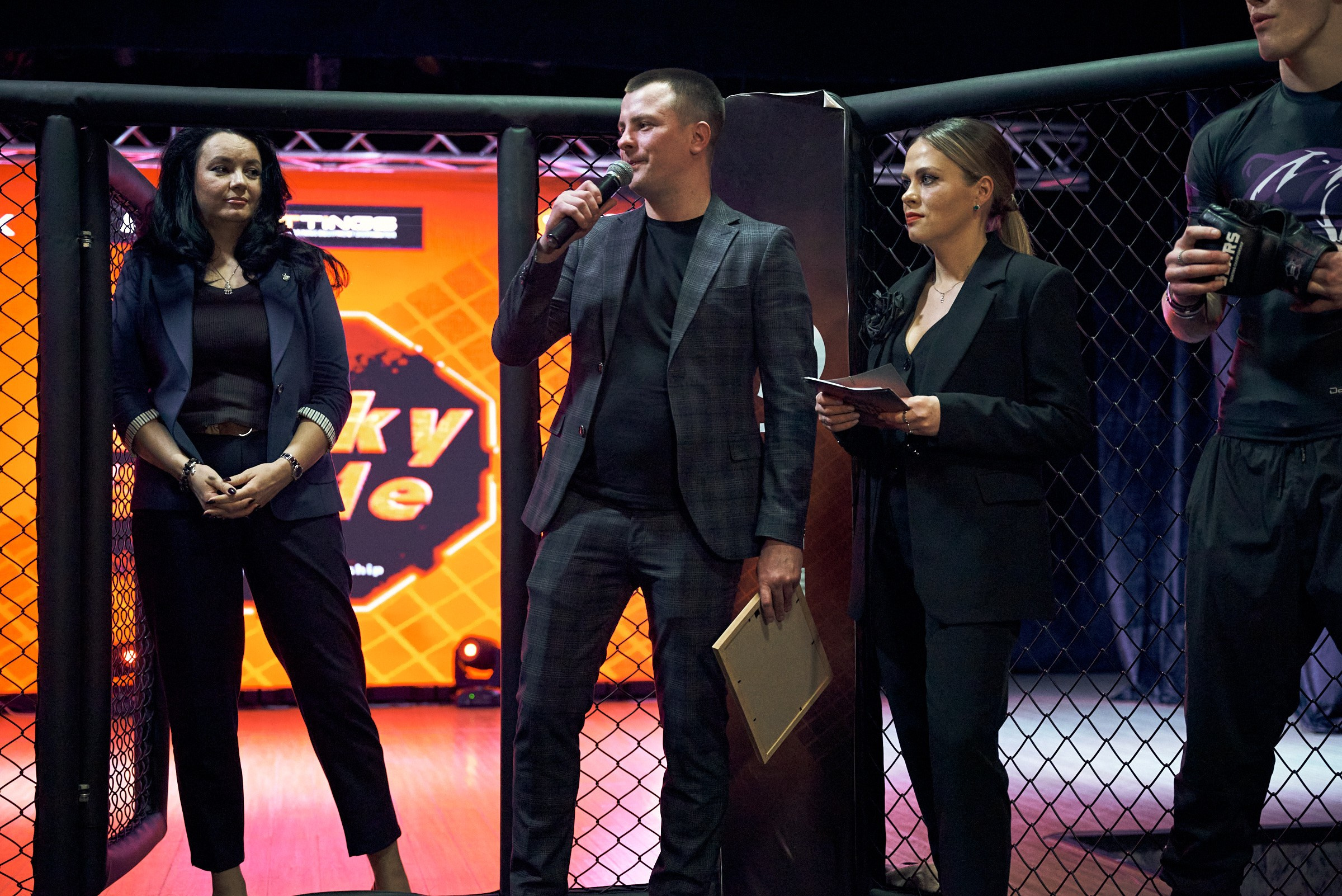 Бои. Маляревич Дмитрий свадебный фотограф