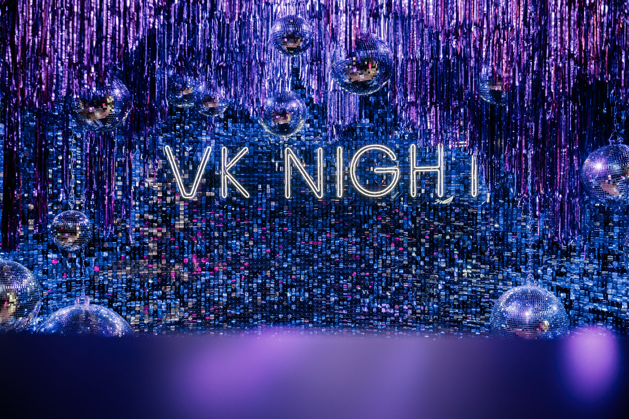 VK NIGHT SPb. Репортажный и портретный фотограф в Москве Илья Спиридонов