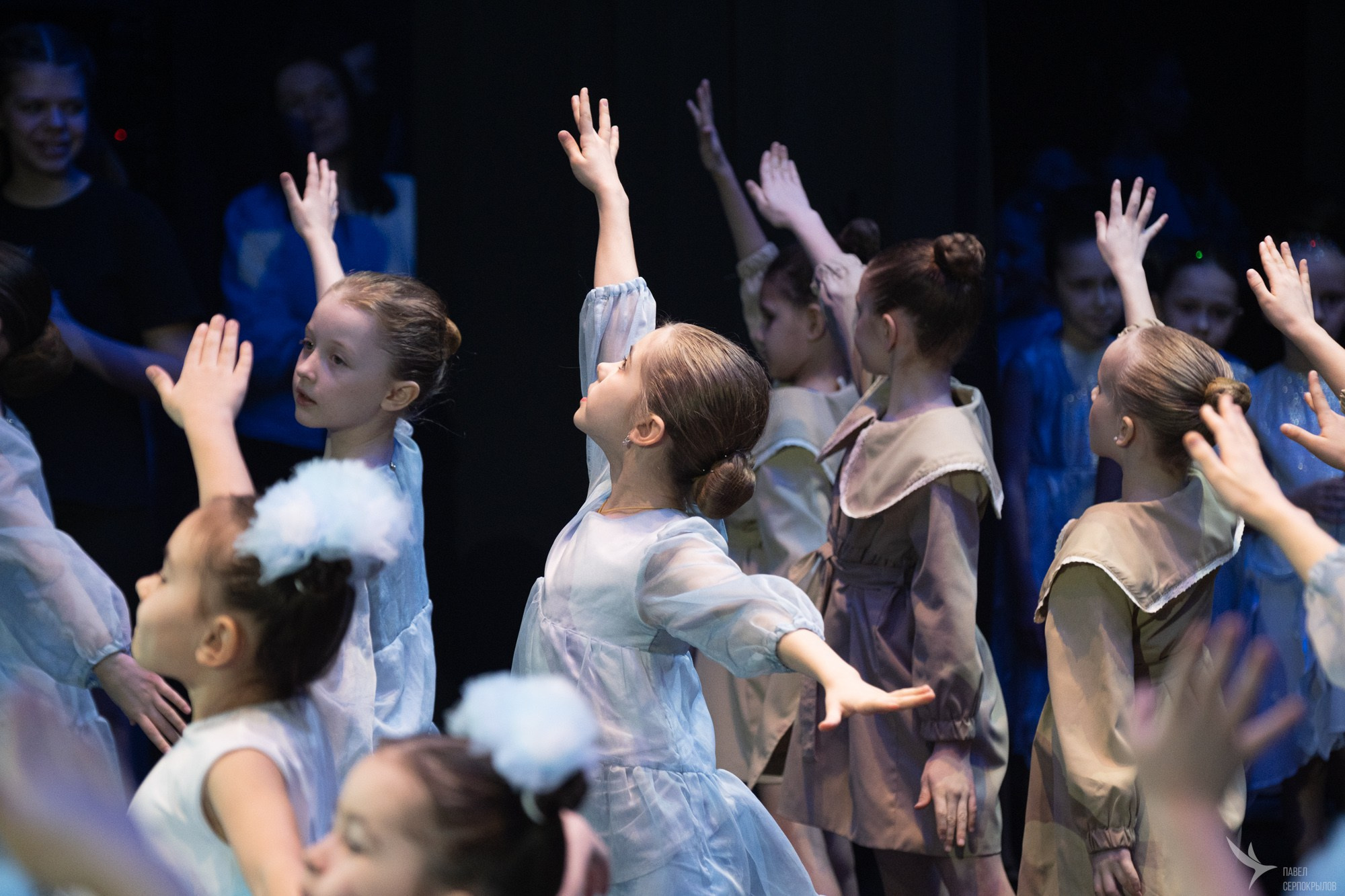 Отчетный концерт студии танца «ШАГ». Репортажный фотограф в Казани Павел Серпокрылов