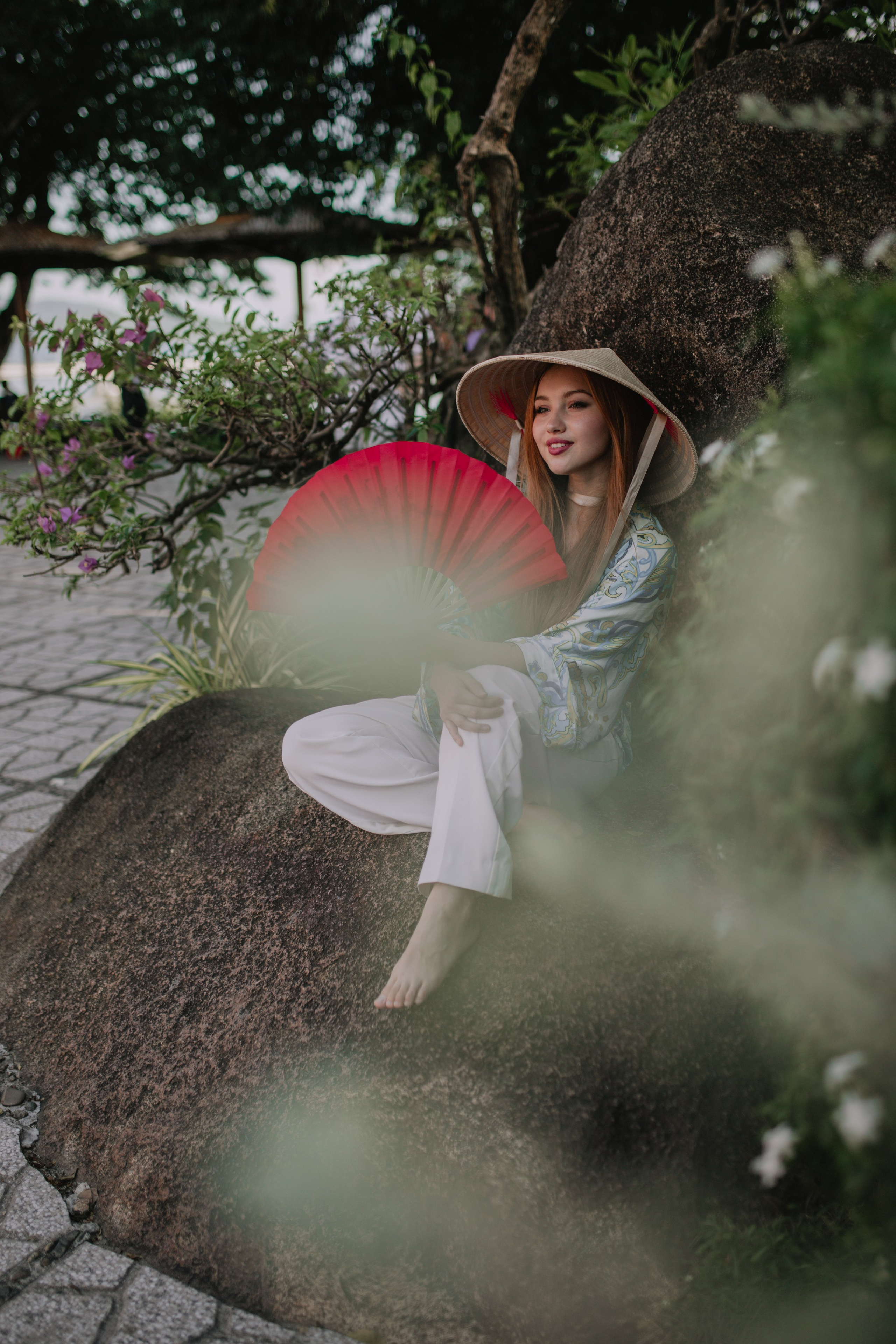 Елизавета на улицах Вьетнама. Главная