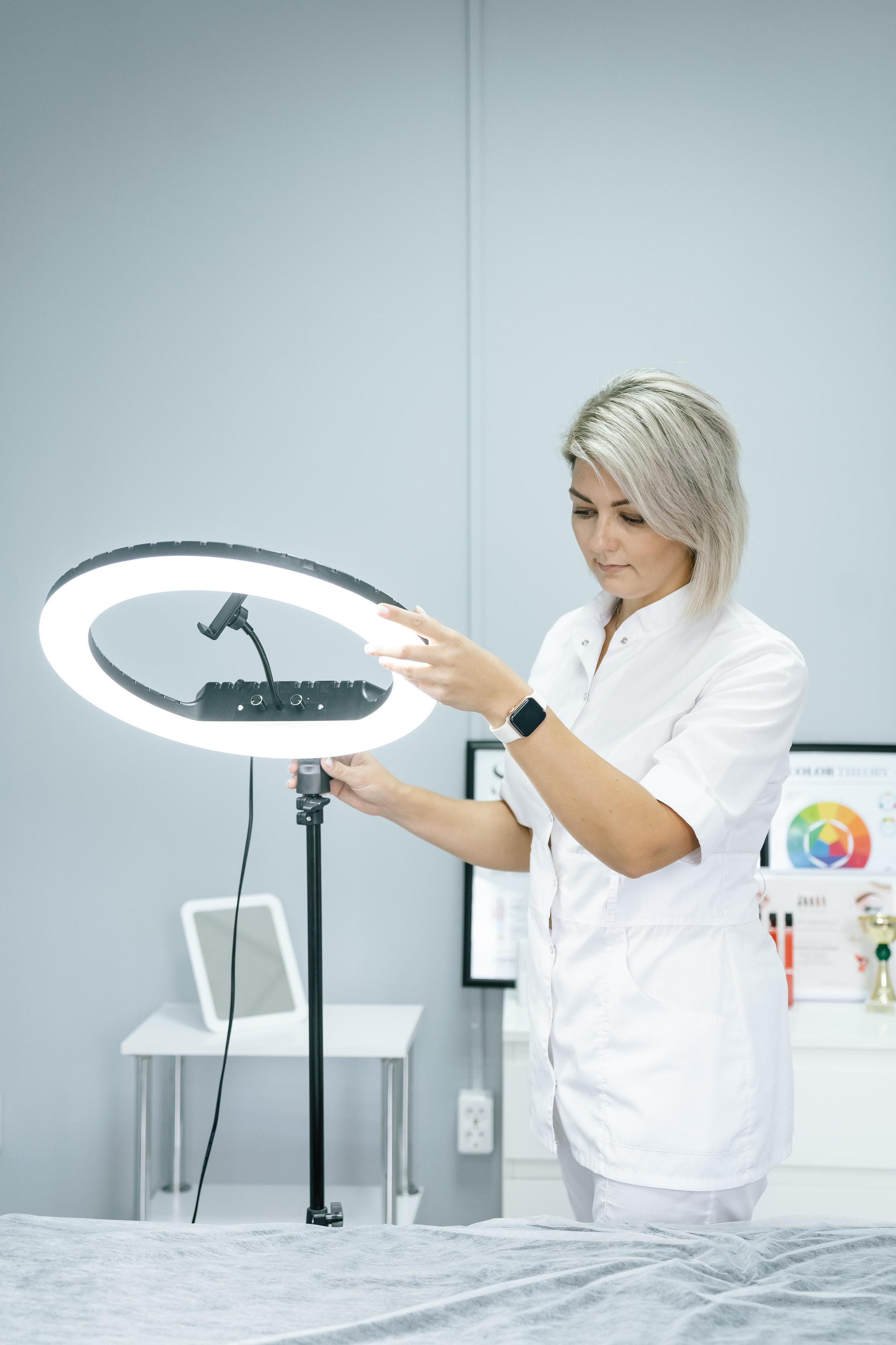 Мастер по перманентному макияжу. Фотограф в Москве Ирина Малахова