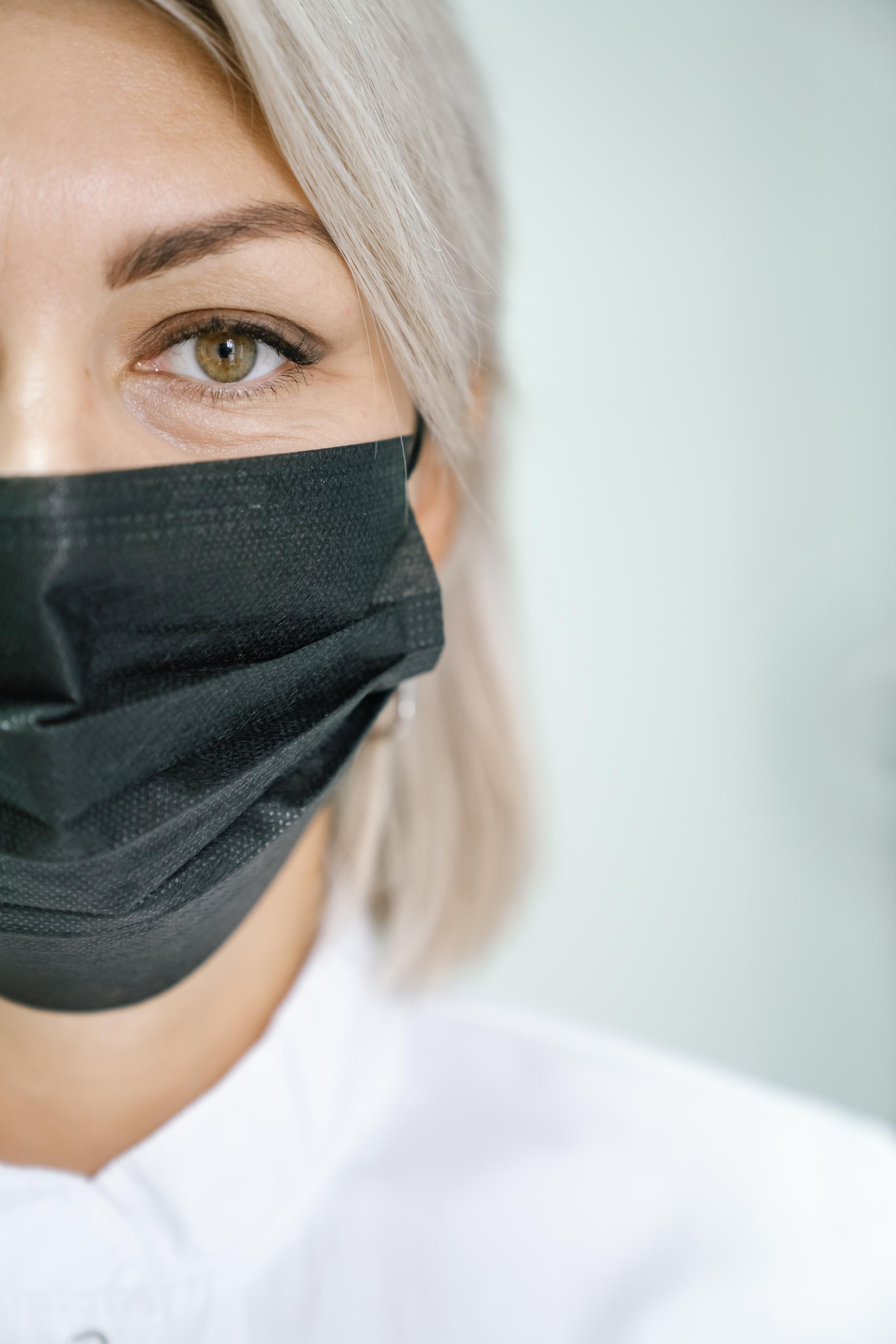 Мастер по перманентному макияжу. Фотограф в Москве Ирина Малахова