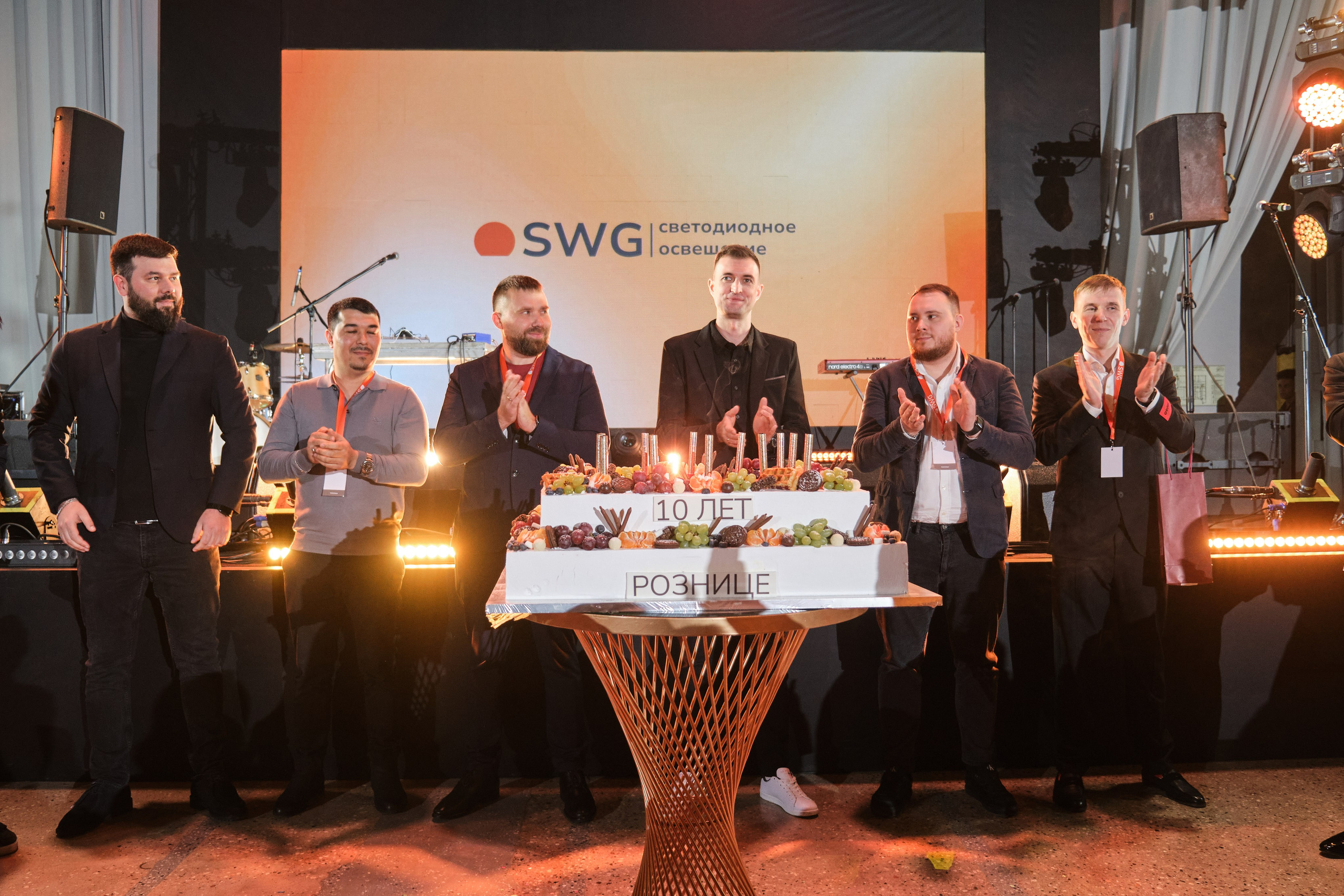 SWG. Антон Гошовский - свадебный и семейный фотограф в Москве и Крыму