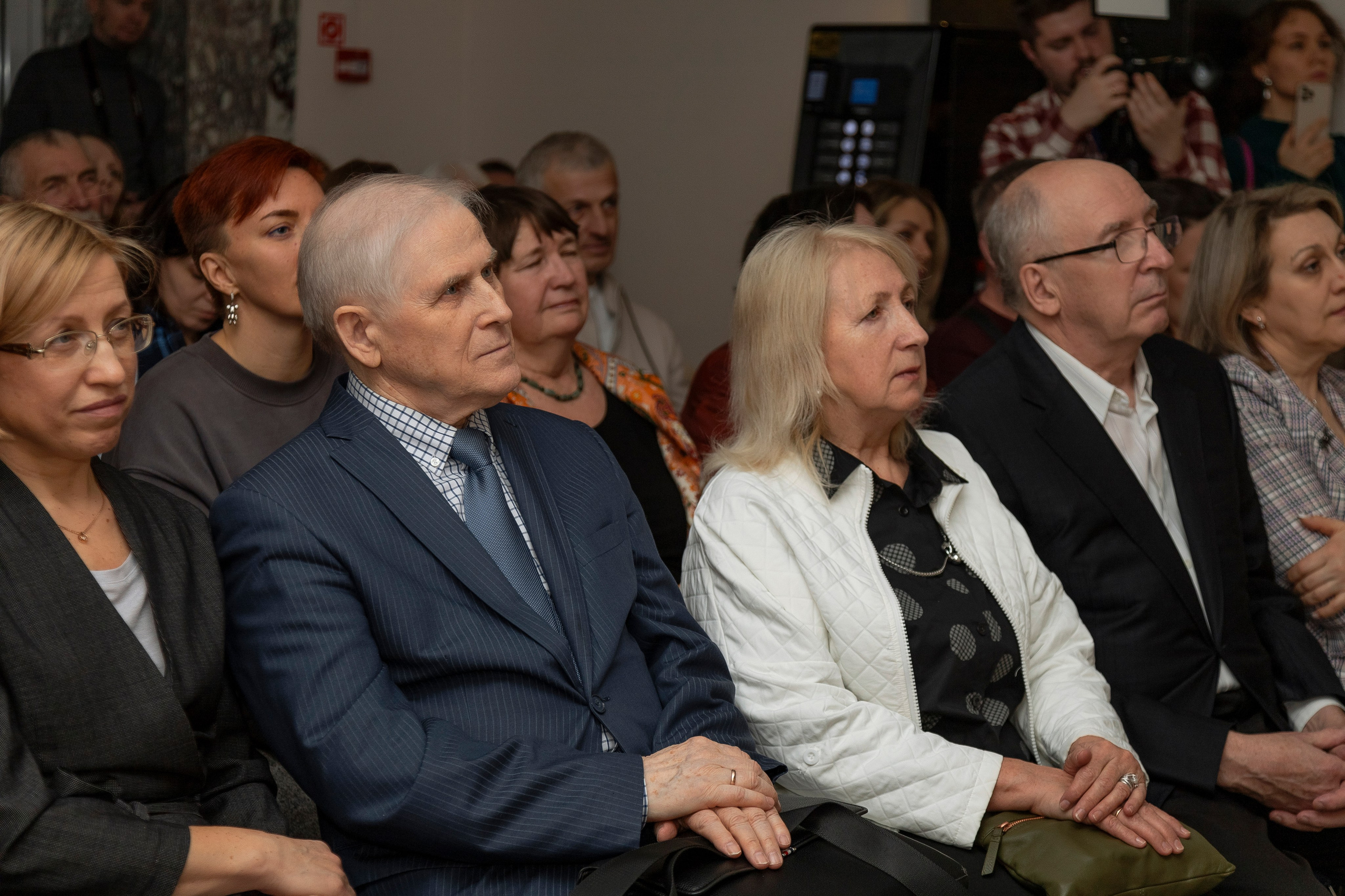 Вечер поэзии. Семейный фотограф в Сургуте Тимершина Мария