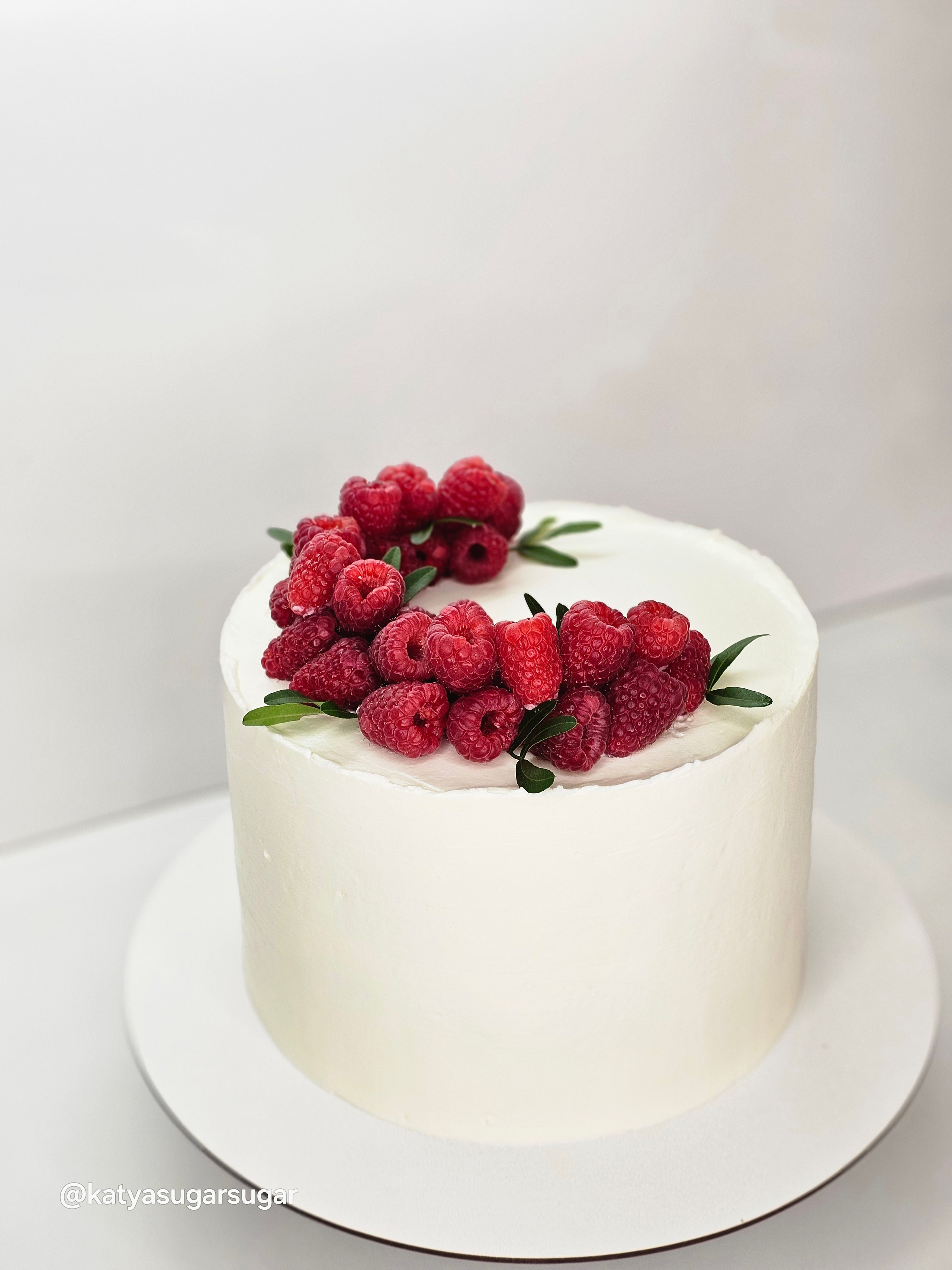 Торты. Katyasugarsugar капкейки, зефир, торты Москва