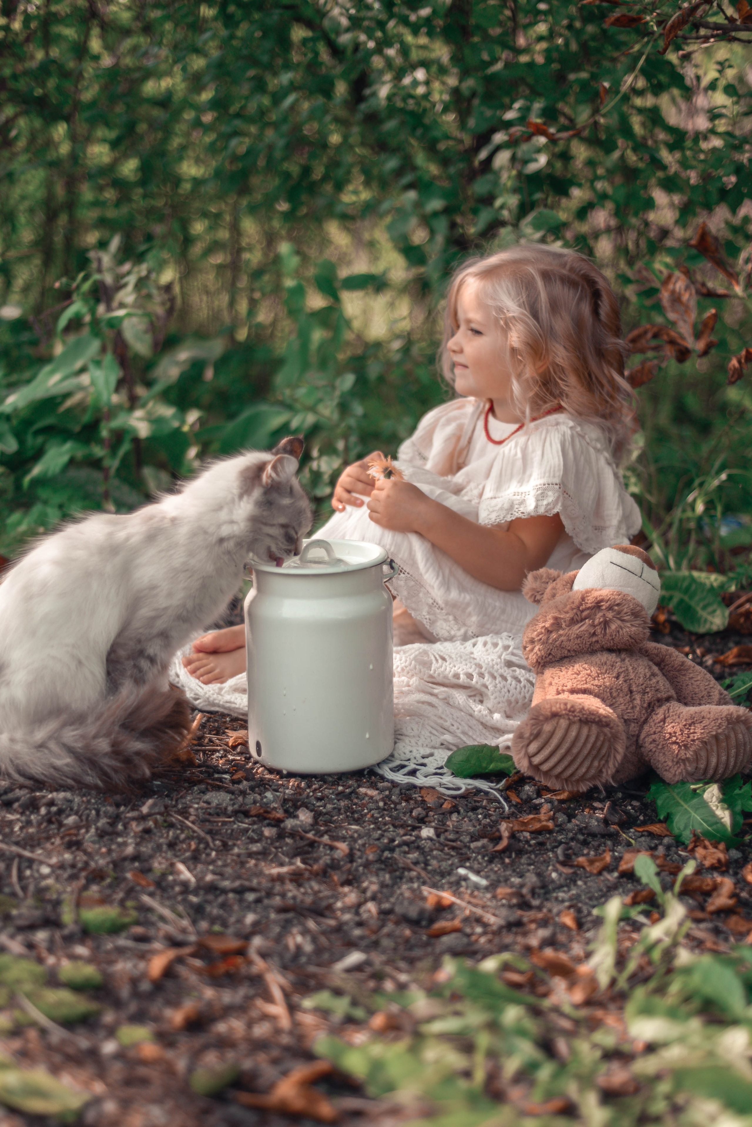 Вера с котёнком. Семейный и детский фотограф в Москве (Тинао) Галкина Алевтина