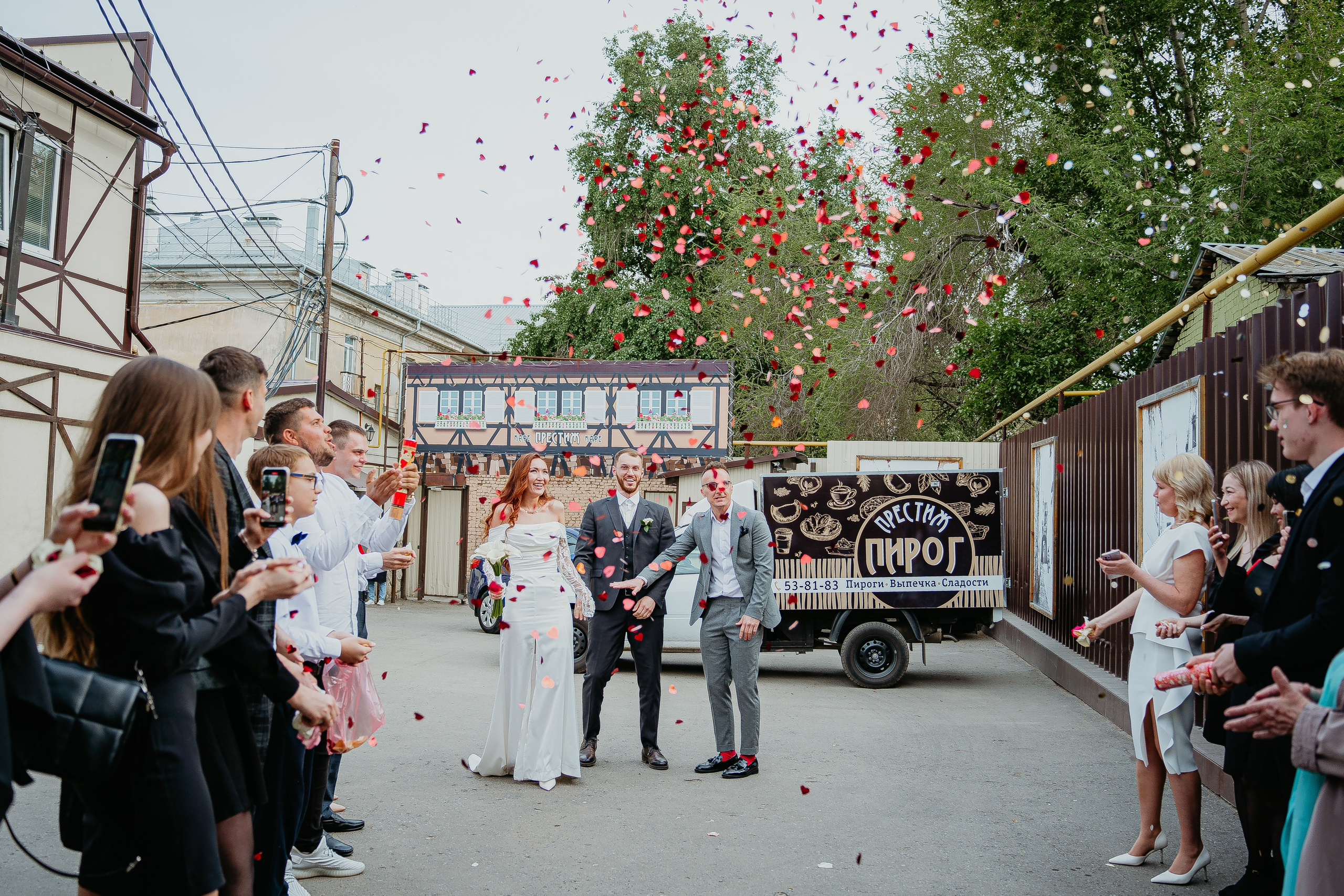 Дмитрий и Фаина. Свадебные фотограф и видеограф в Саратове