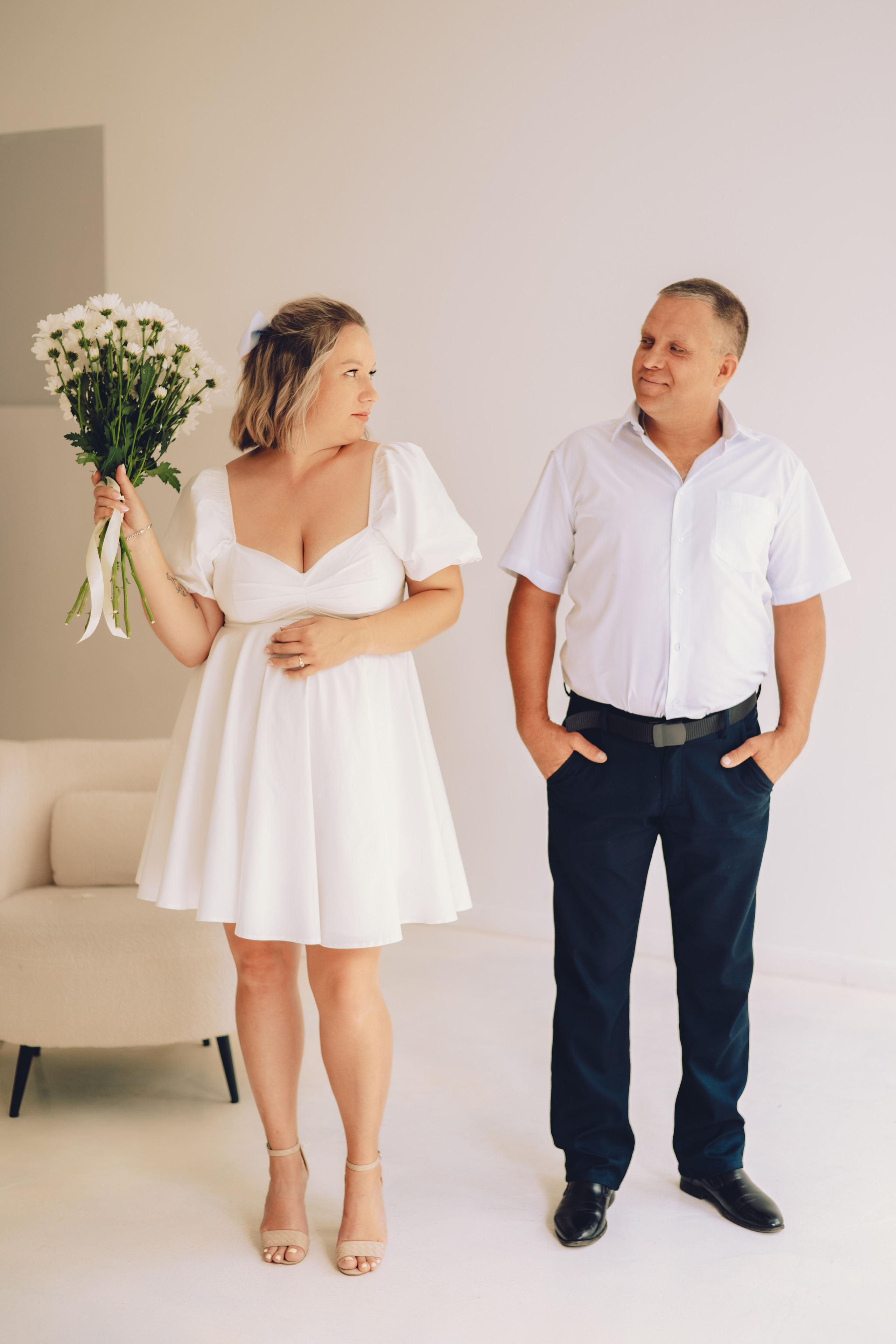 Свадебная фотосессия в студии. Фотограф в Кирове Инна Софронова