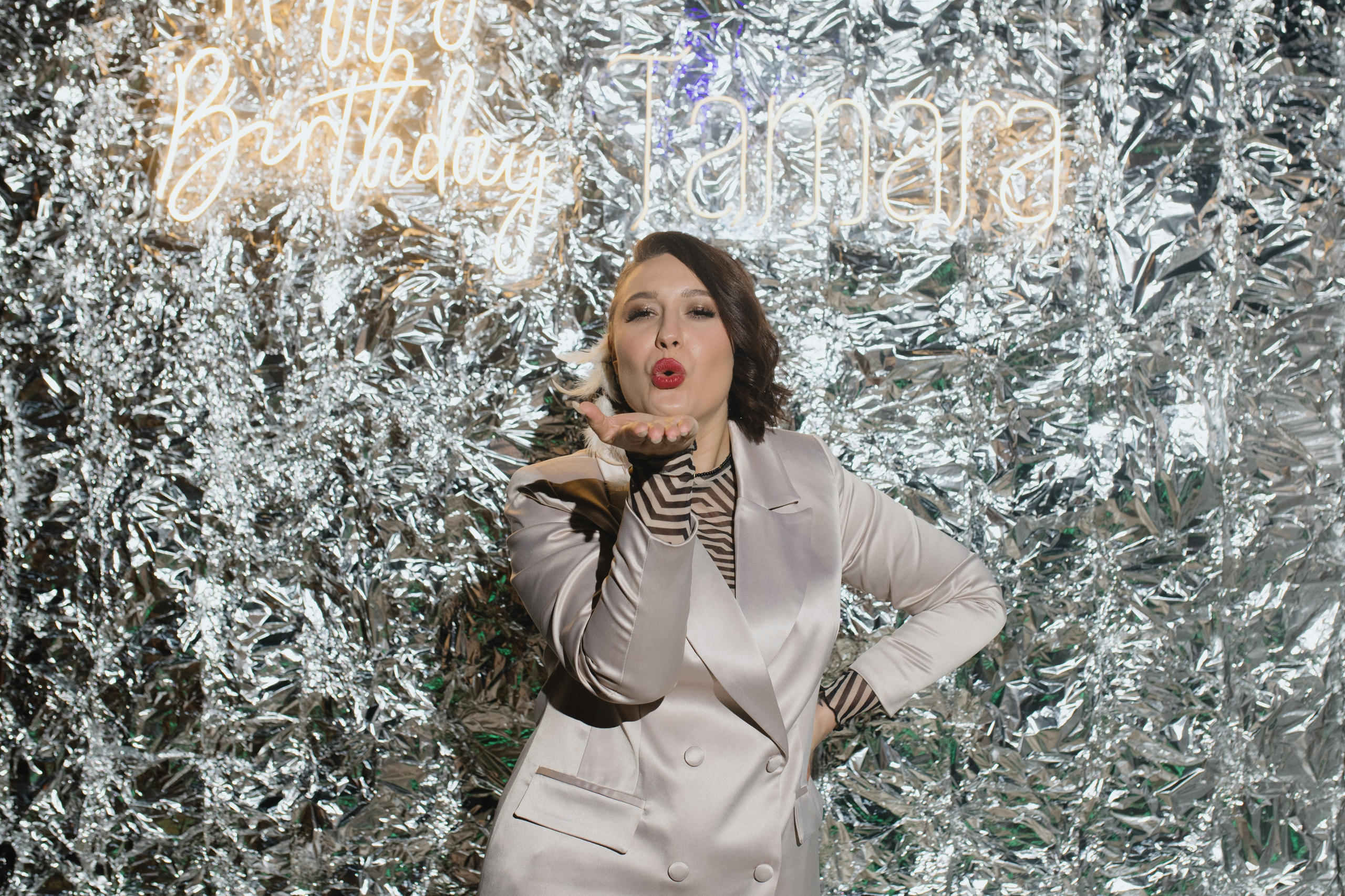 День рождения Томы — Let`s Talk Bar. Свадебный фотограф Екатеринбург/Челябинск — Любовь Волохова