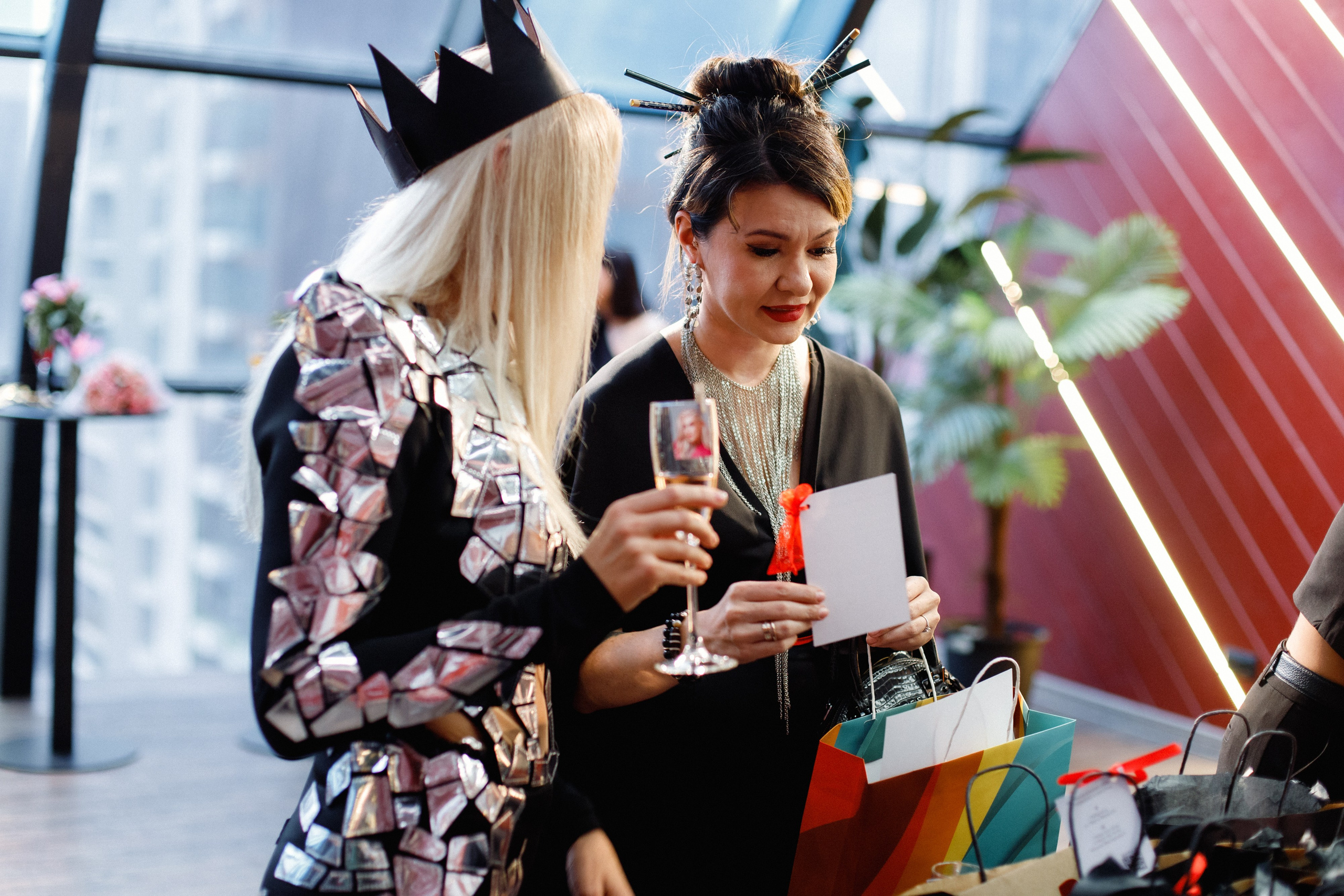 QUEEN KHV [12 ЛЕТ]. СВОИ. ФОТООТЧЕТЫ-СОБЫТИЯ-МЕСТА