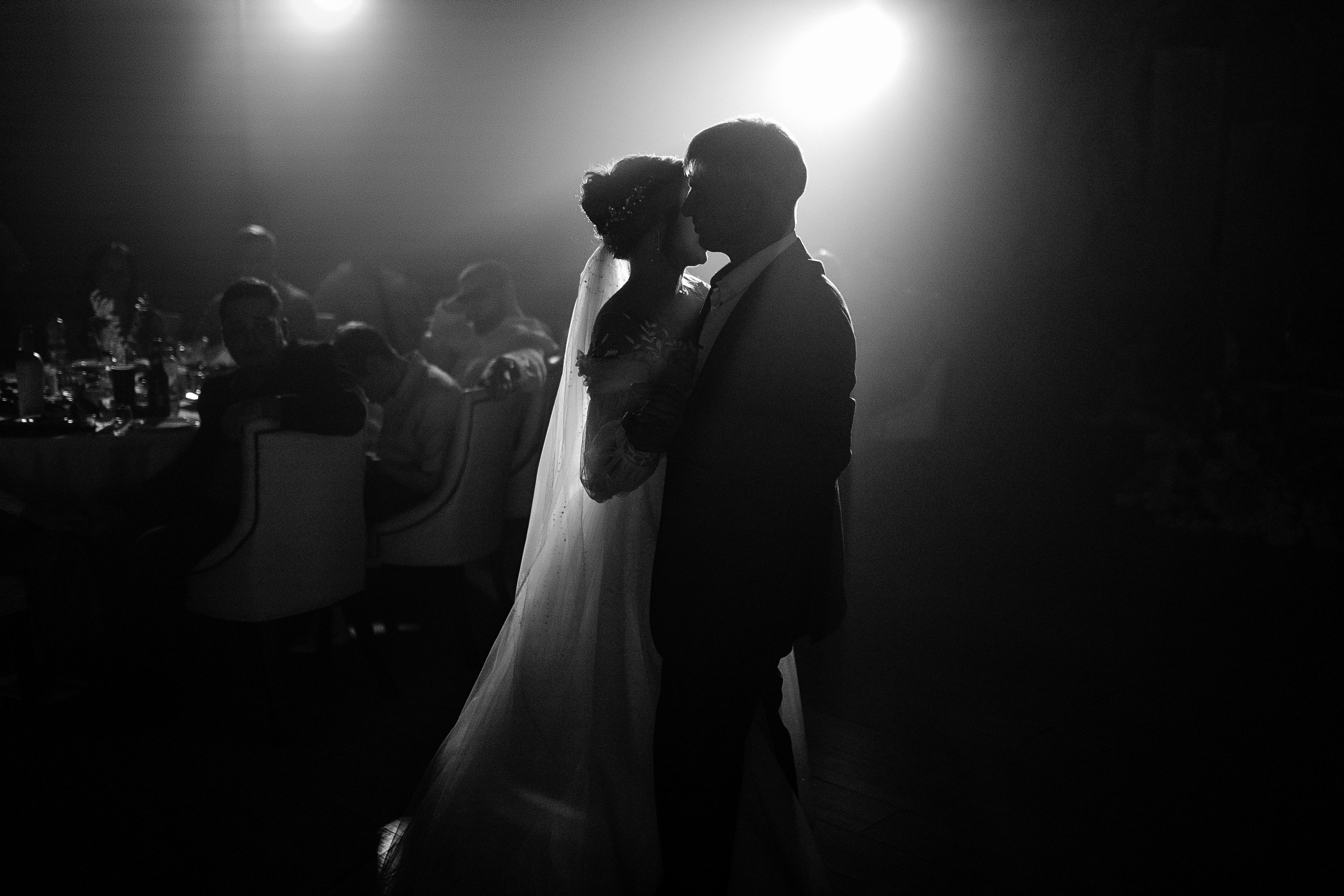 Карина + Глеб. Роман Урумбаев фотограф Нижневартовск