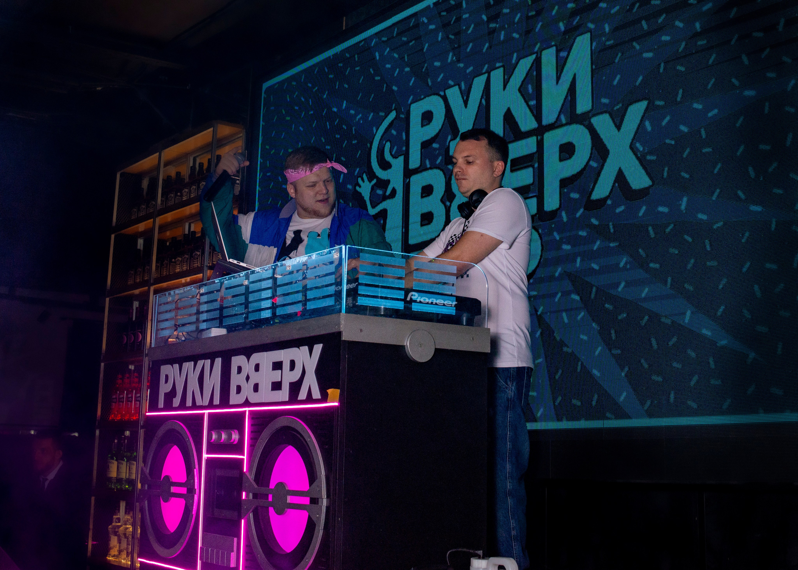 Ночной клуб. Наш фотограф