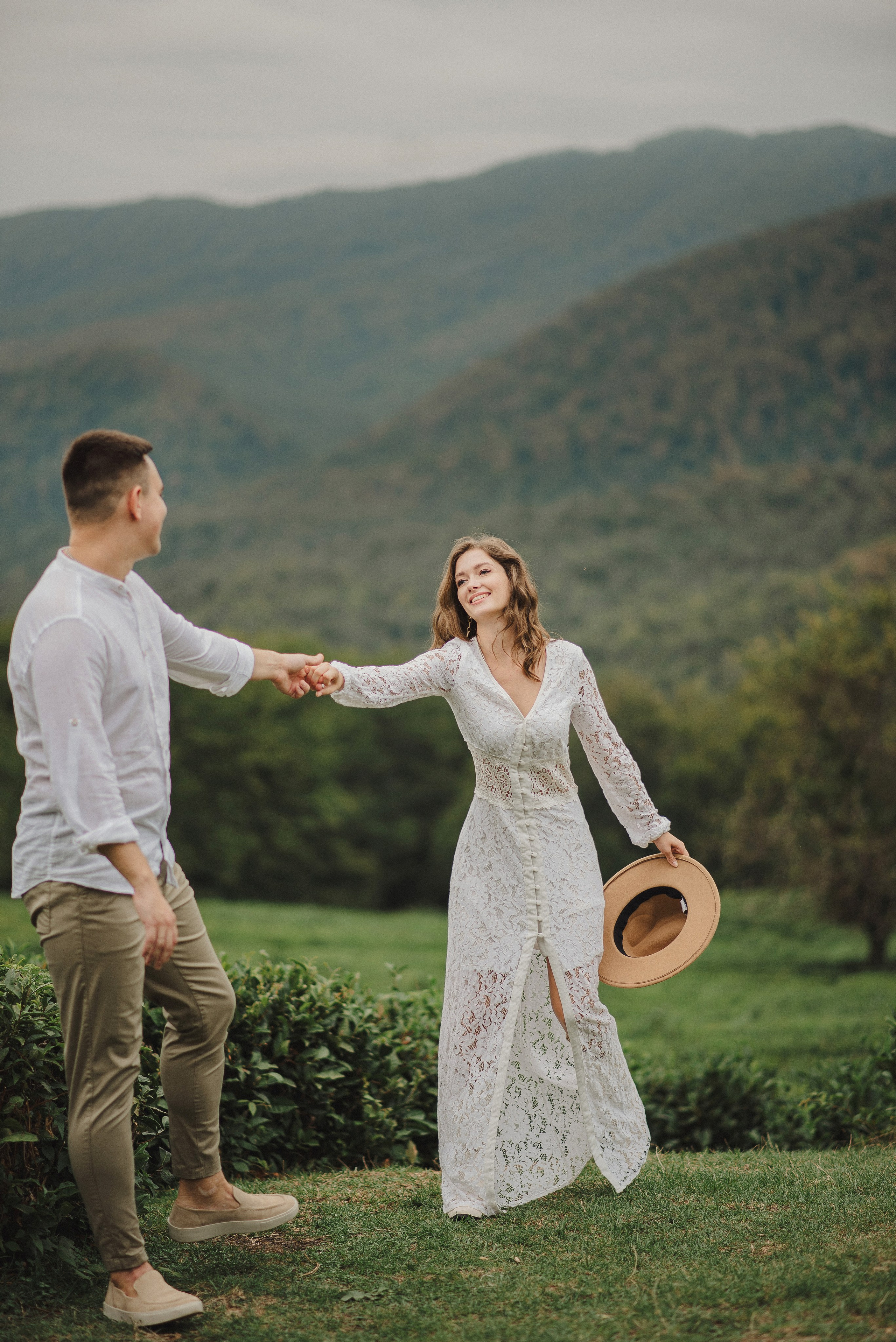 LoveStory на чайных плантациях. Ваш личный фотограф в Пскове Анаис Рамирез