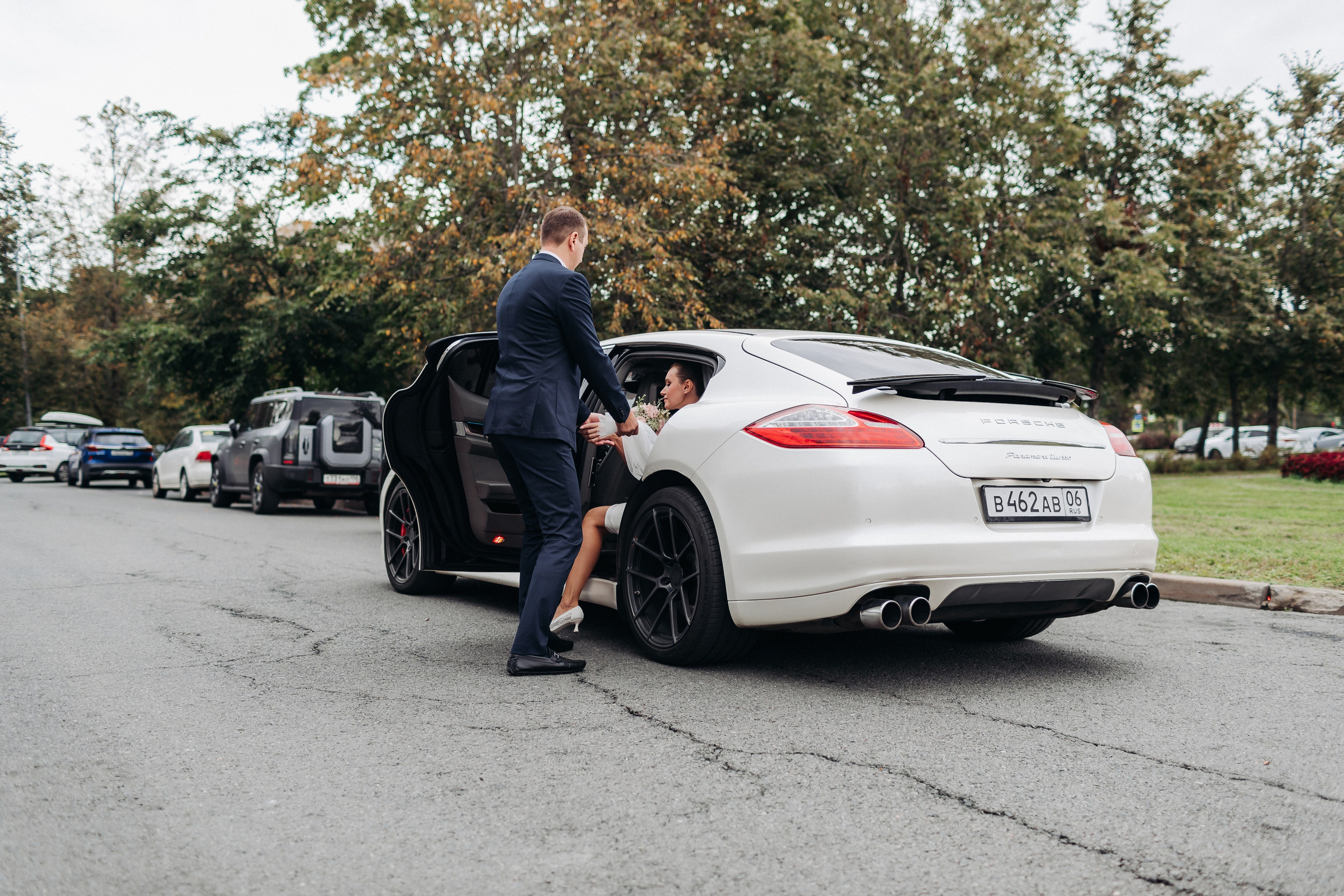 Кирилл и Олеся (Санкт-Петербург, Россия). Destination wedding photographer Peter Letu