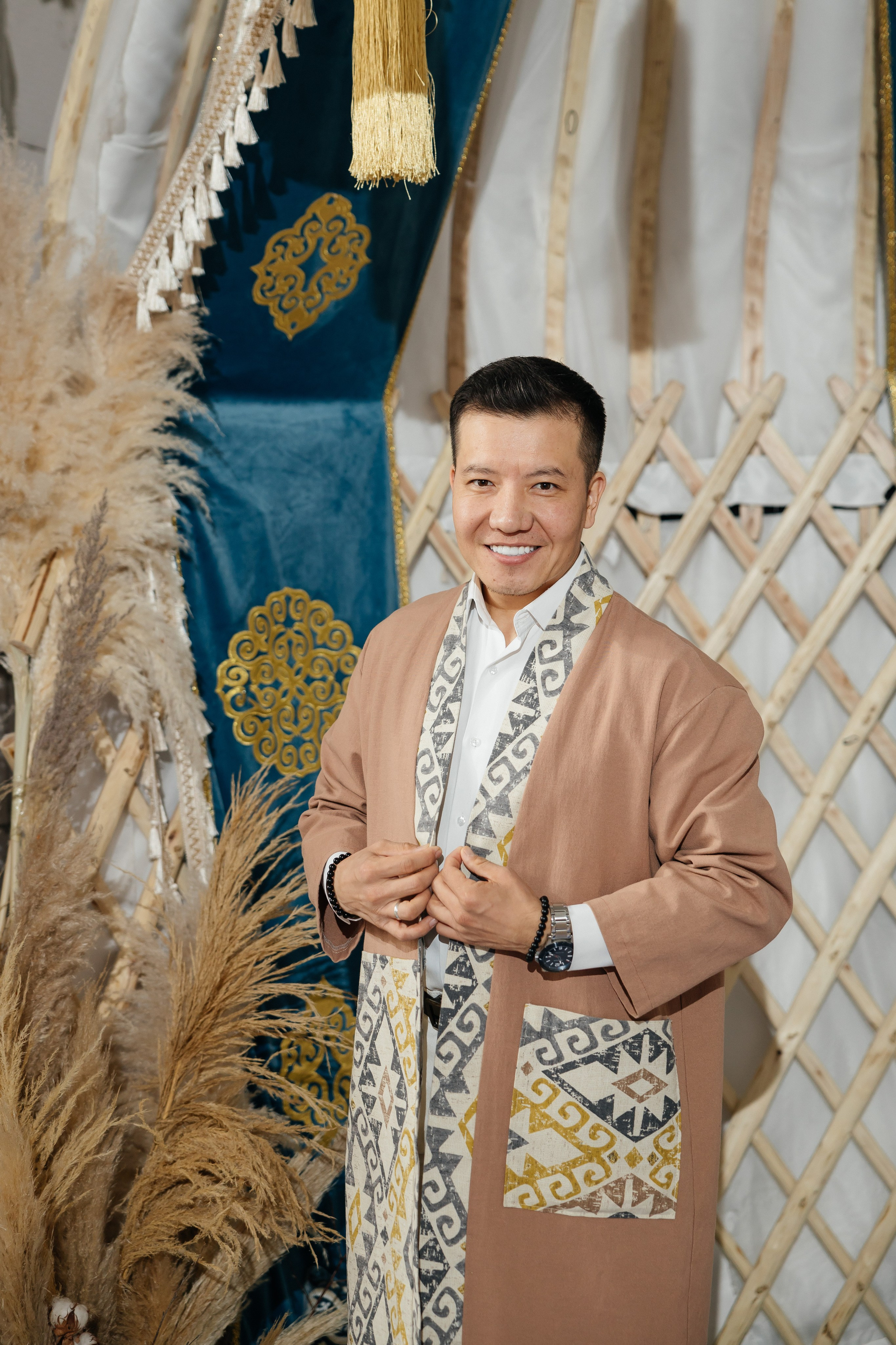 Проект 1. Вручение ключей BI Group. Дата: октябрь 2023. Профессиональный фотограф в городе Астана/Алматы Даурен Сембаев