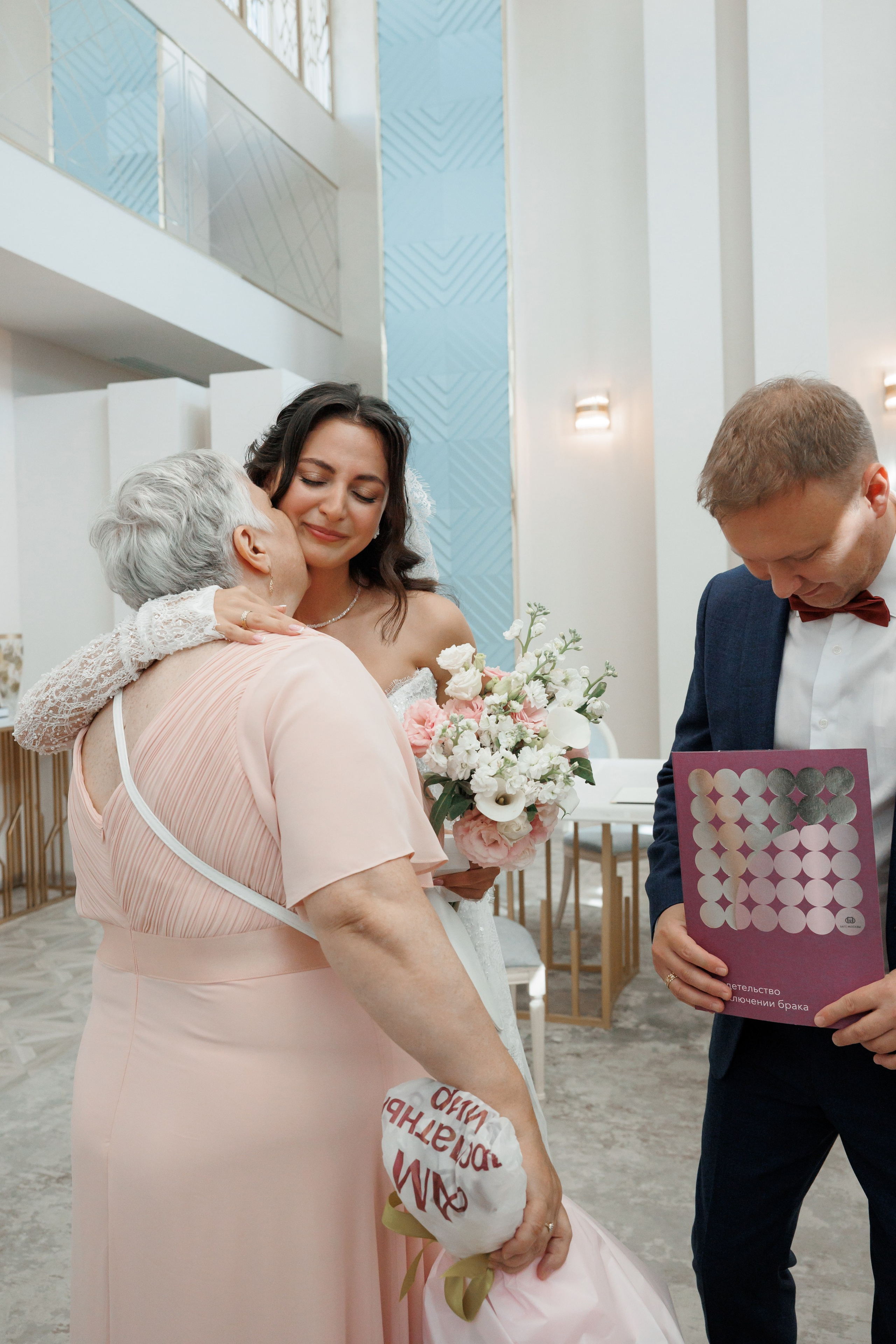 Отель The St. Regis Москва Никольская и 4-й ЗАГС (Савеловский). Свадебный и репортажный фотограф (Москва, Королев и другие)