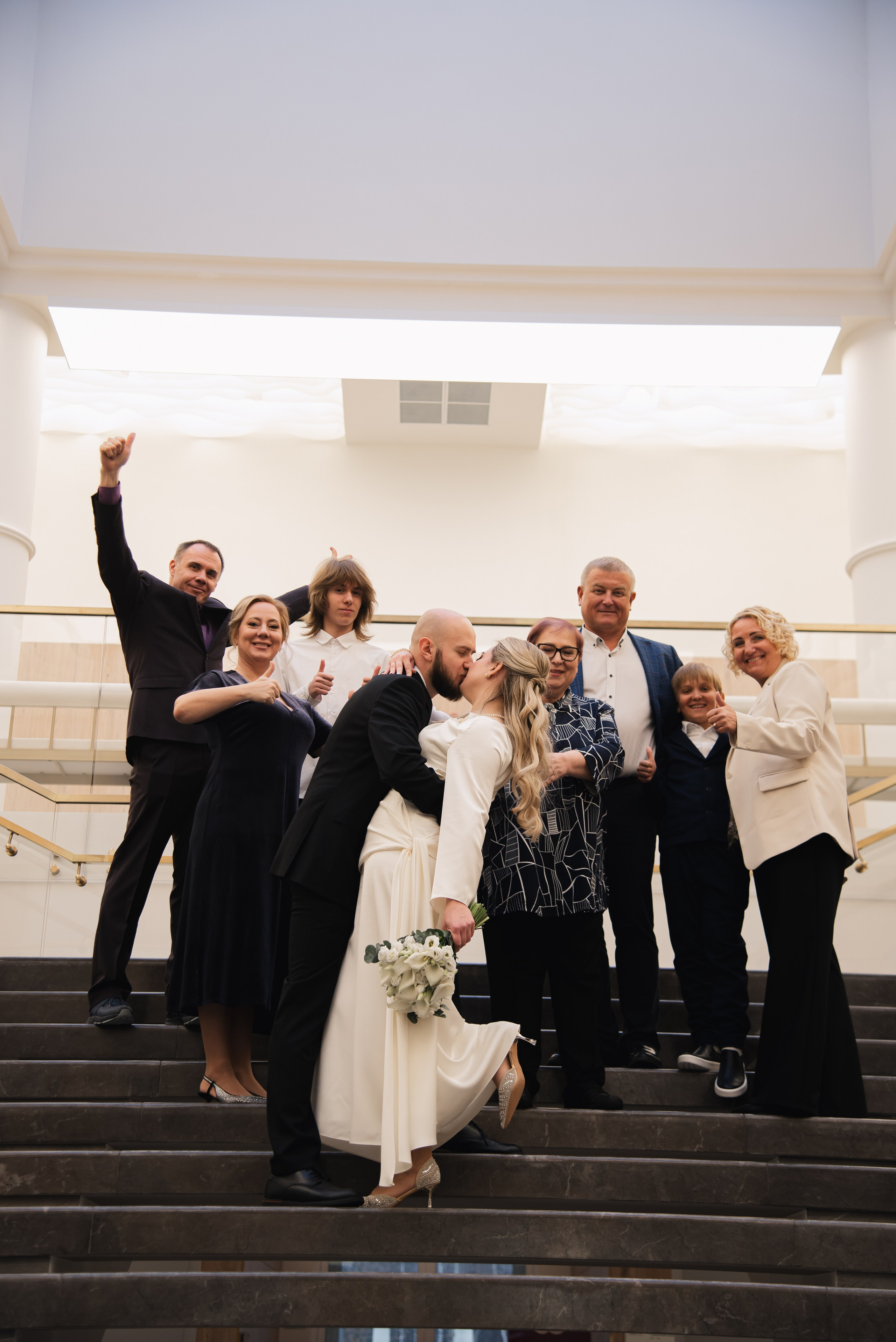 Трогательная роспись в Митинском загсе. Свадебный фотограф в Москве Анна Сдобнова