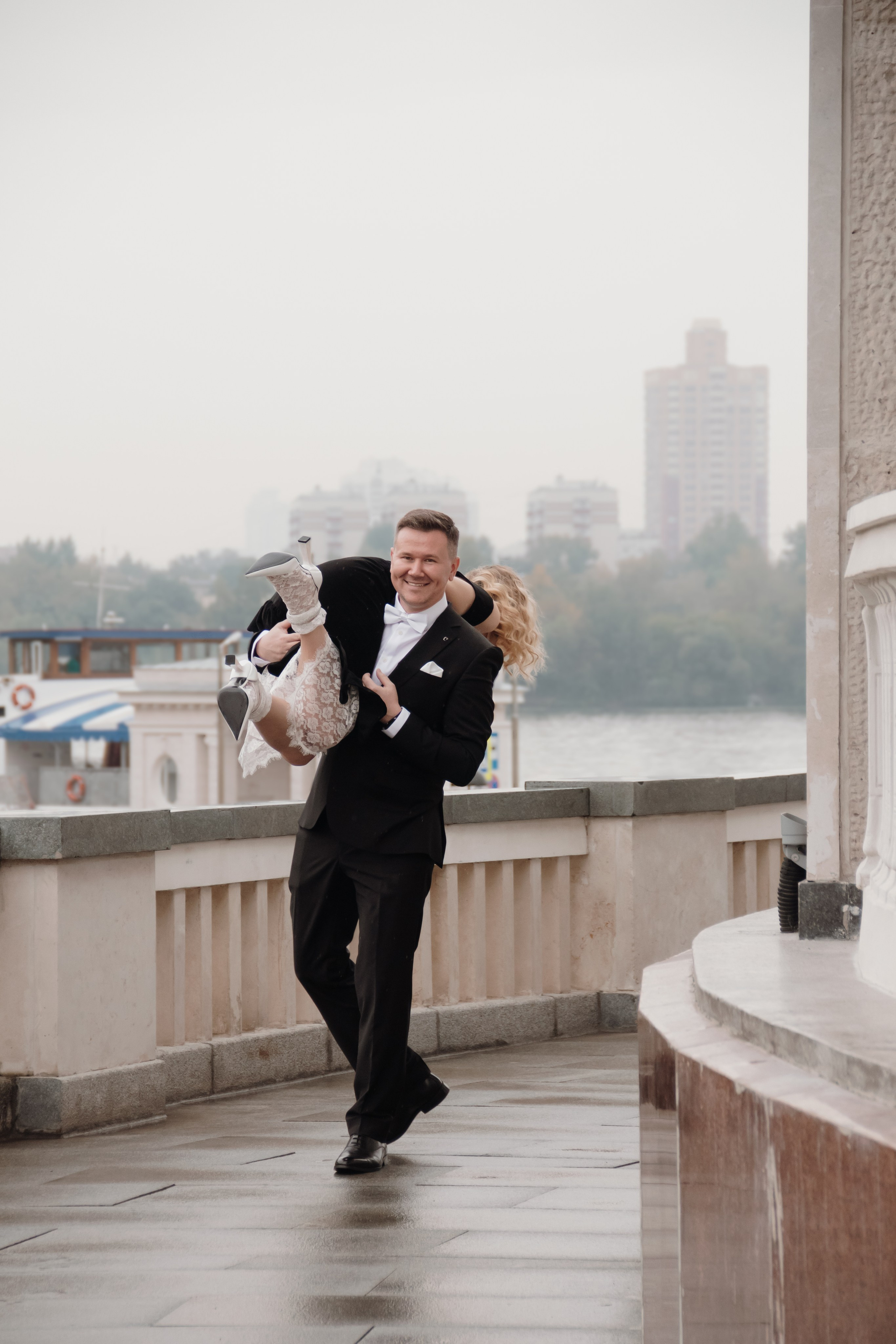 Under umbrella. Наталия Фролова. Фотограф. Москва