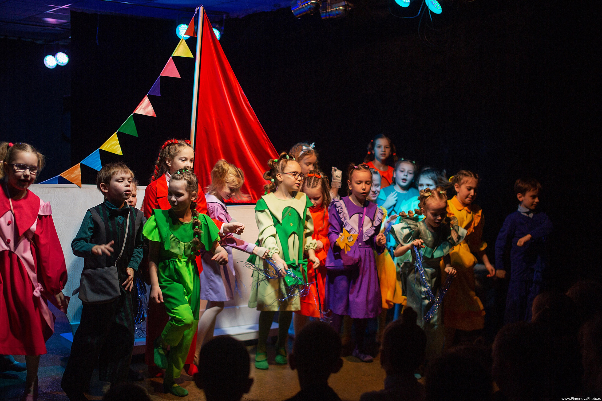 Карандаши «Театрум» ДТЦ, февраль. Семейный и детский фотограф в Петрозаводске