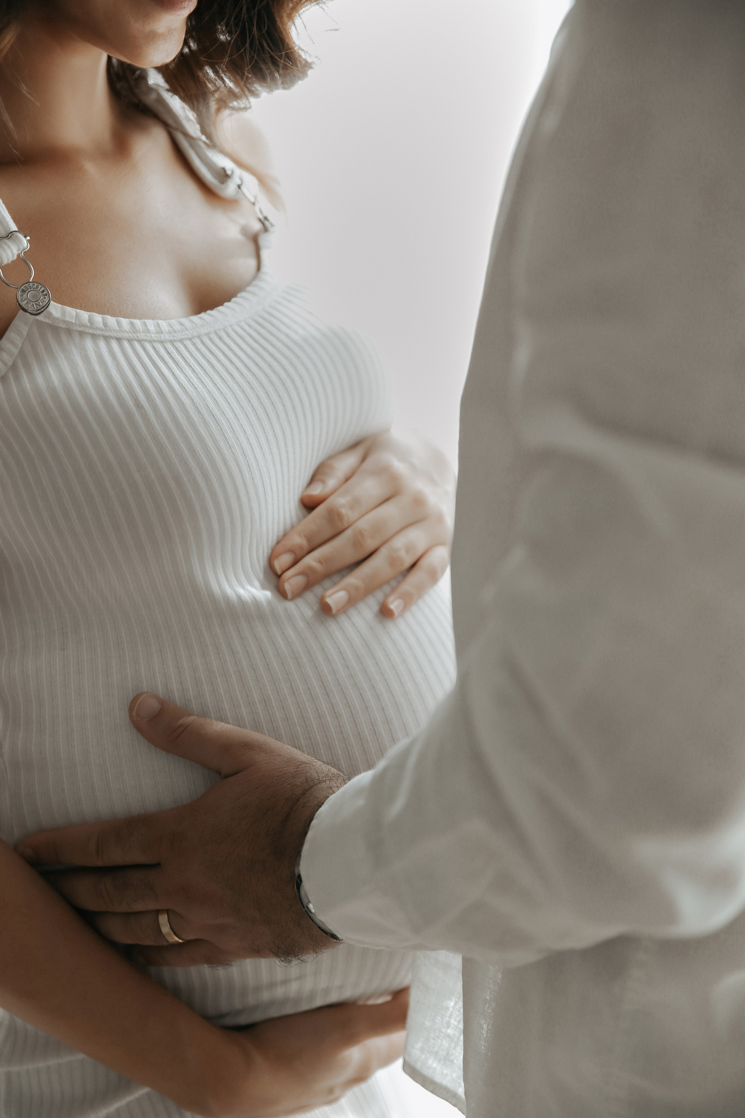 Beautiful Maternity Photos in Dubai | Timeless Shots