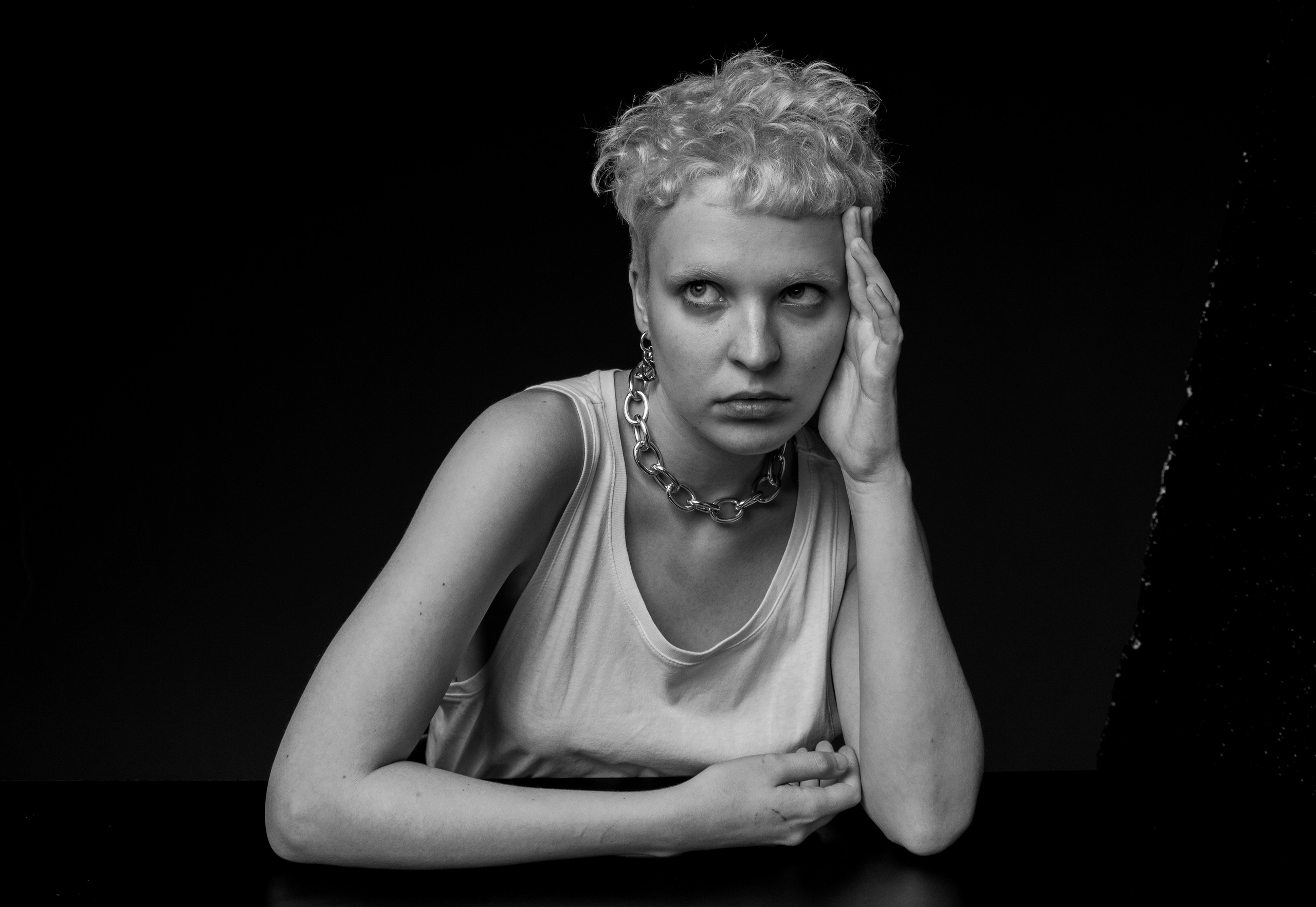 Эмоциональный портрет в Краснодаре. AI Фотограф Краснодар: мужские и женские фотосессии, стилизация съемки. Нейро-фотосессии онлайн