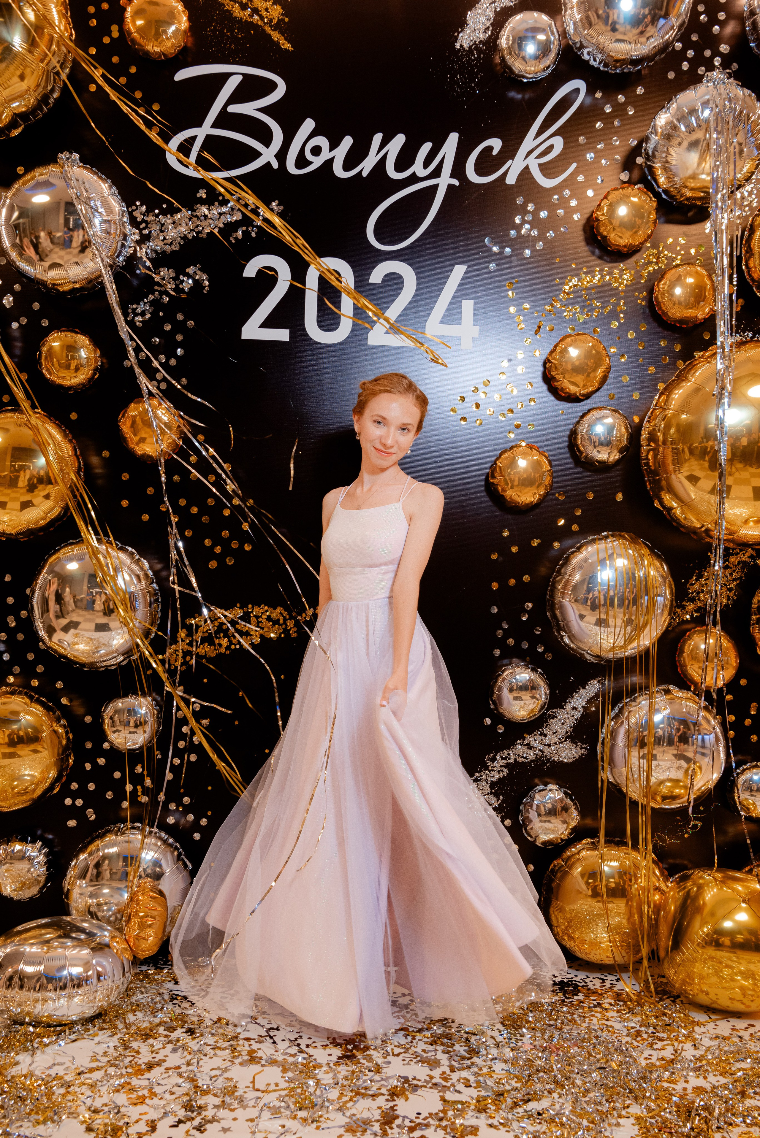 5 Лицей. Вручение и Банкет. Музкомедия и Сити Холл. Фотограф в Волгограде и Волжском Александр Горбань