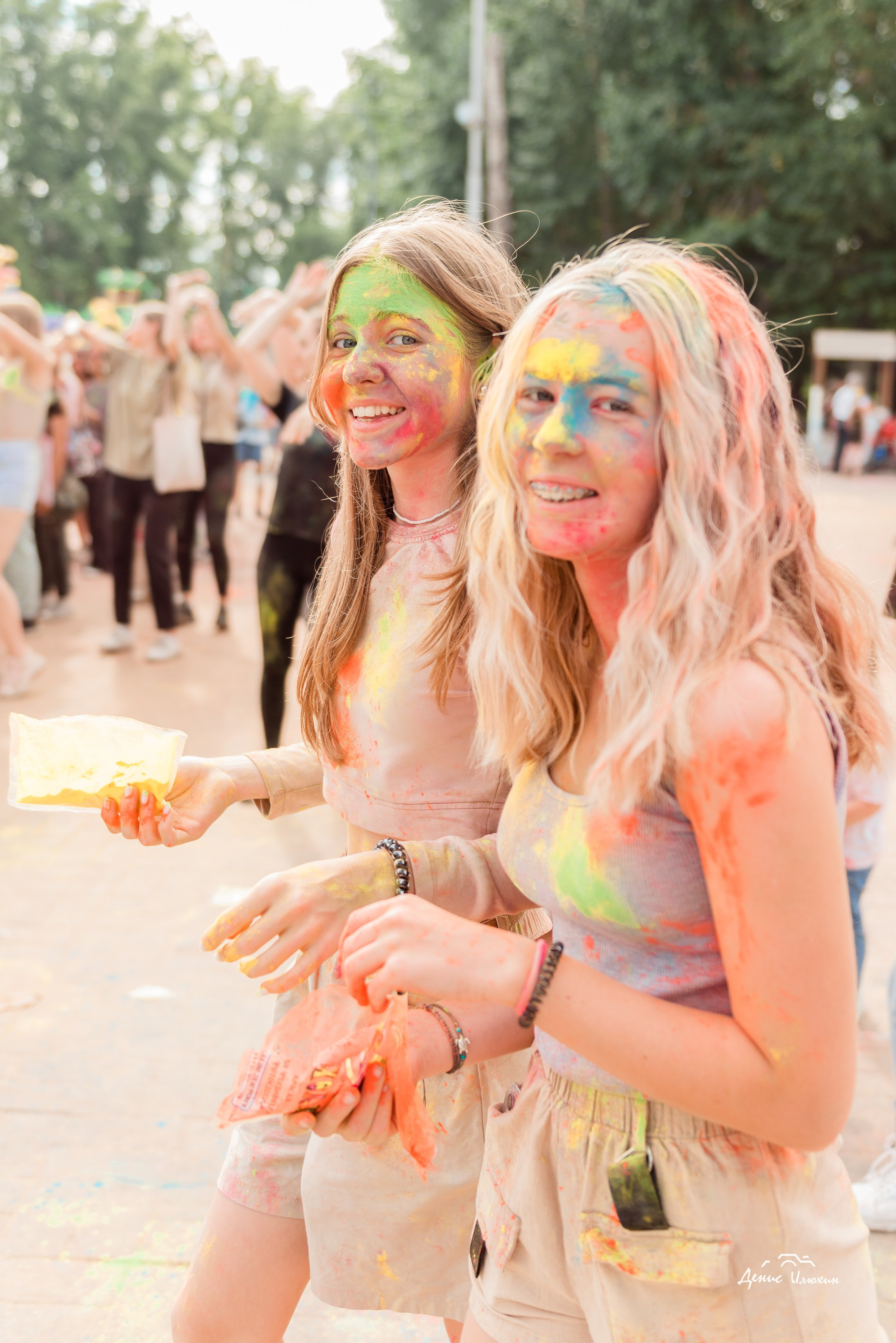 Краски Холи в Комсомольском Парке 2023. Детский фотограф, семейный фотограф и репортажи в Кемерово