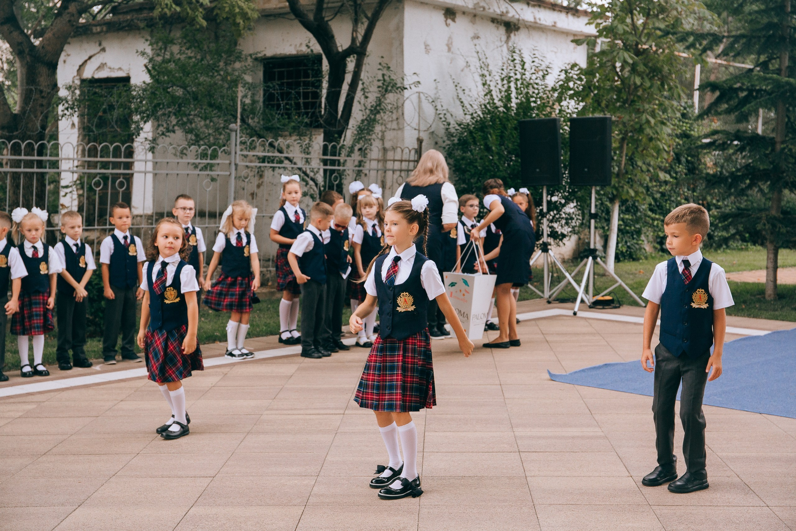 1 класс школа «Личность». Выпускные альбомы Натальи Бутко: Новороссийск, Анапа, Геленджик
