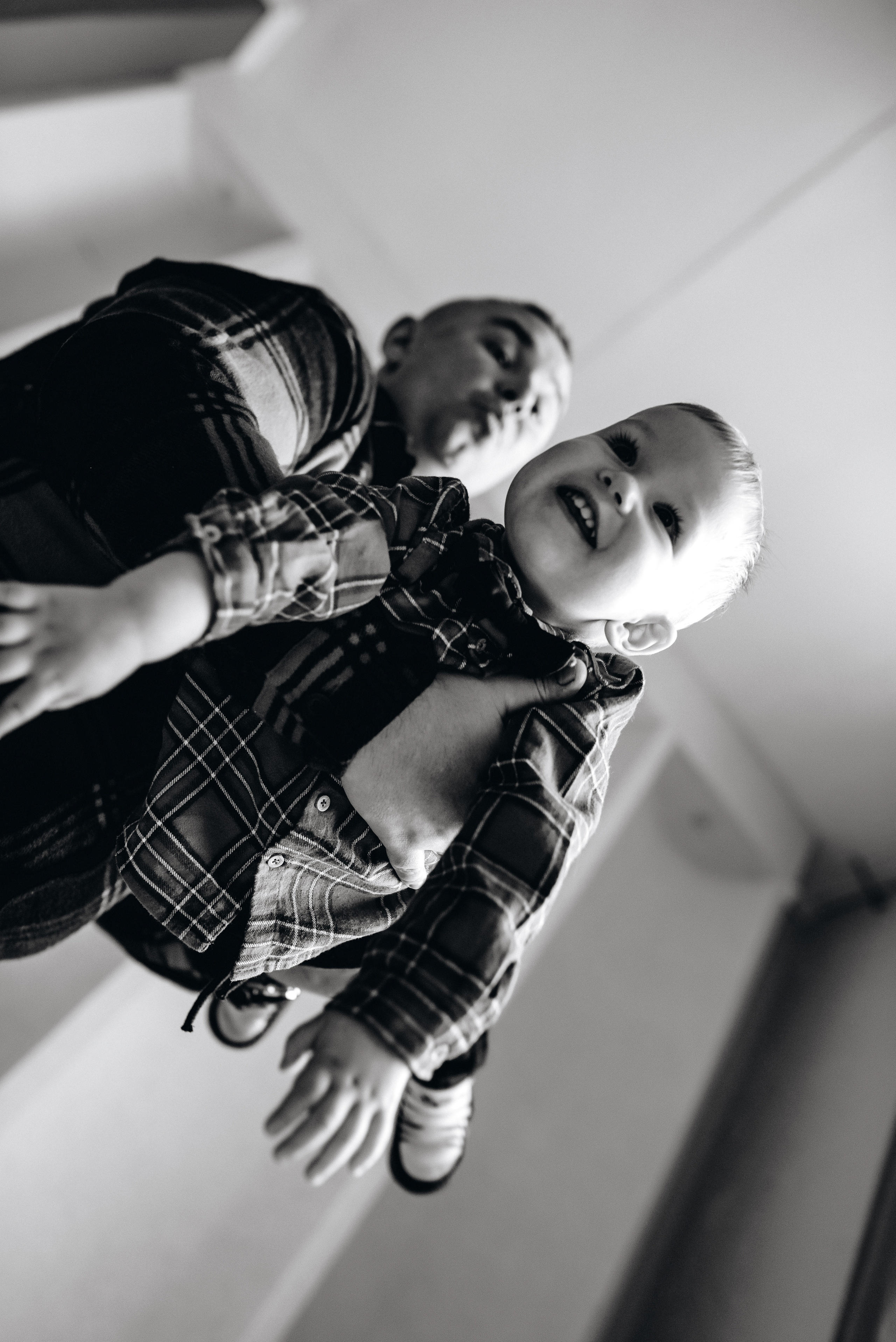 Ребята в клетчатых рубашках. Фотограф Минск Катерина Кирик