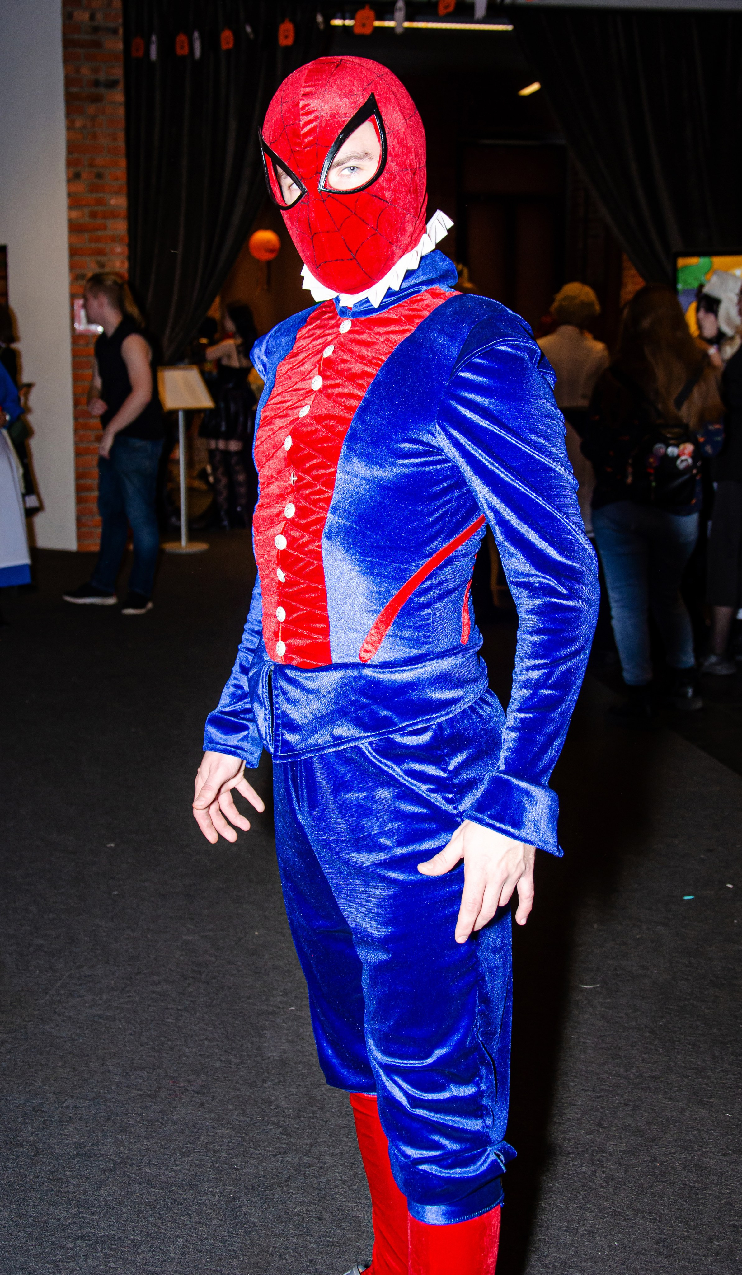 Хэллоуин и косплей фестиваль FFP в Москве, Красный Октябрь