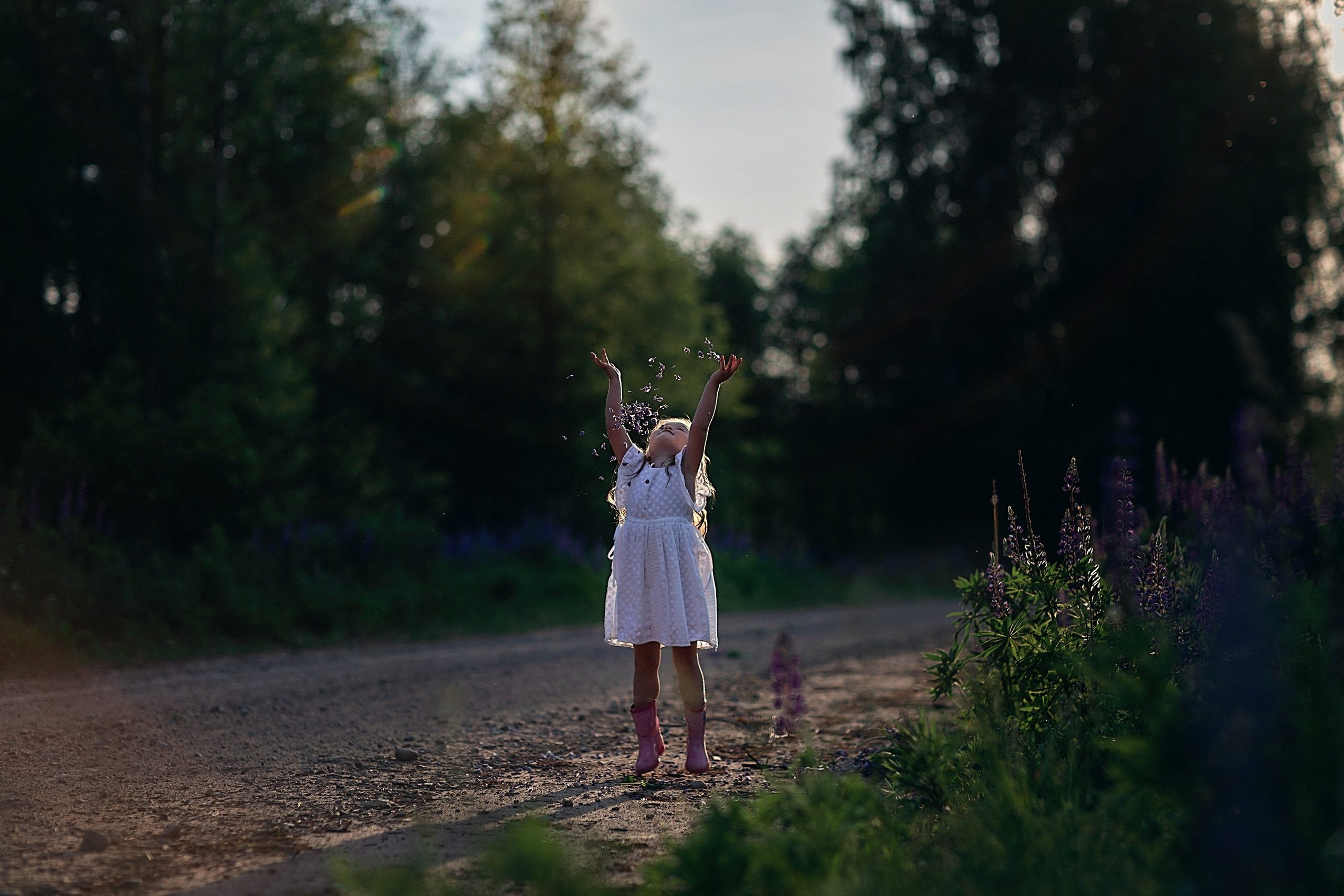 В люпинах_2023. Семейный фотограф в Санкт-Петербурге
