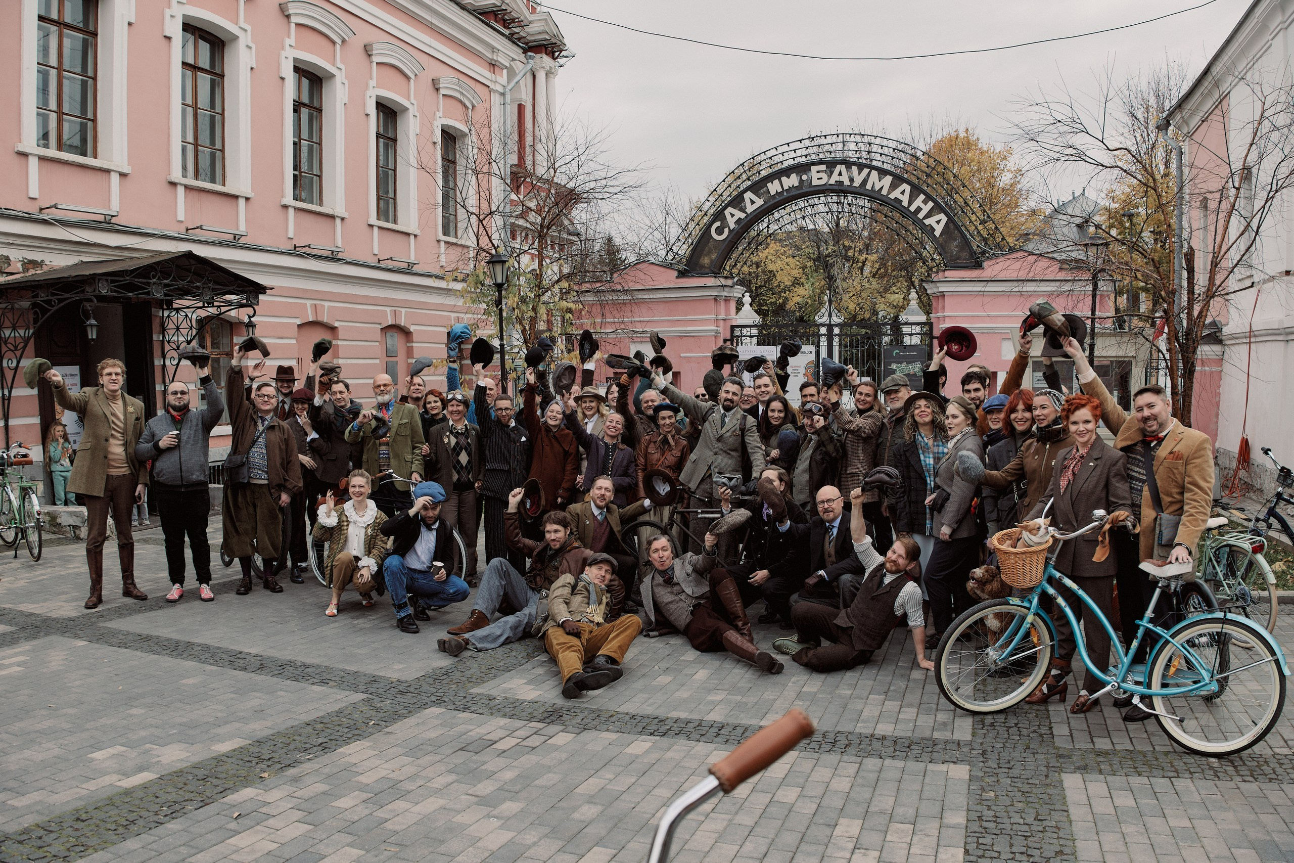 Tweed Hat Ride '26. Фотографирую стиль