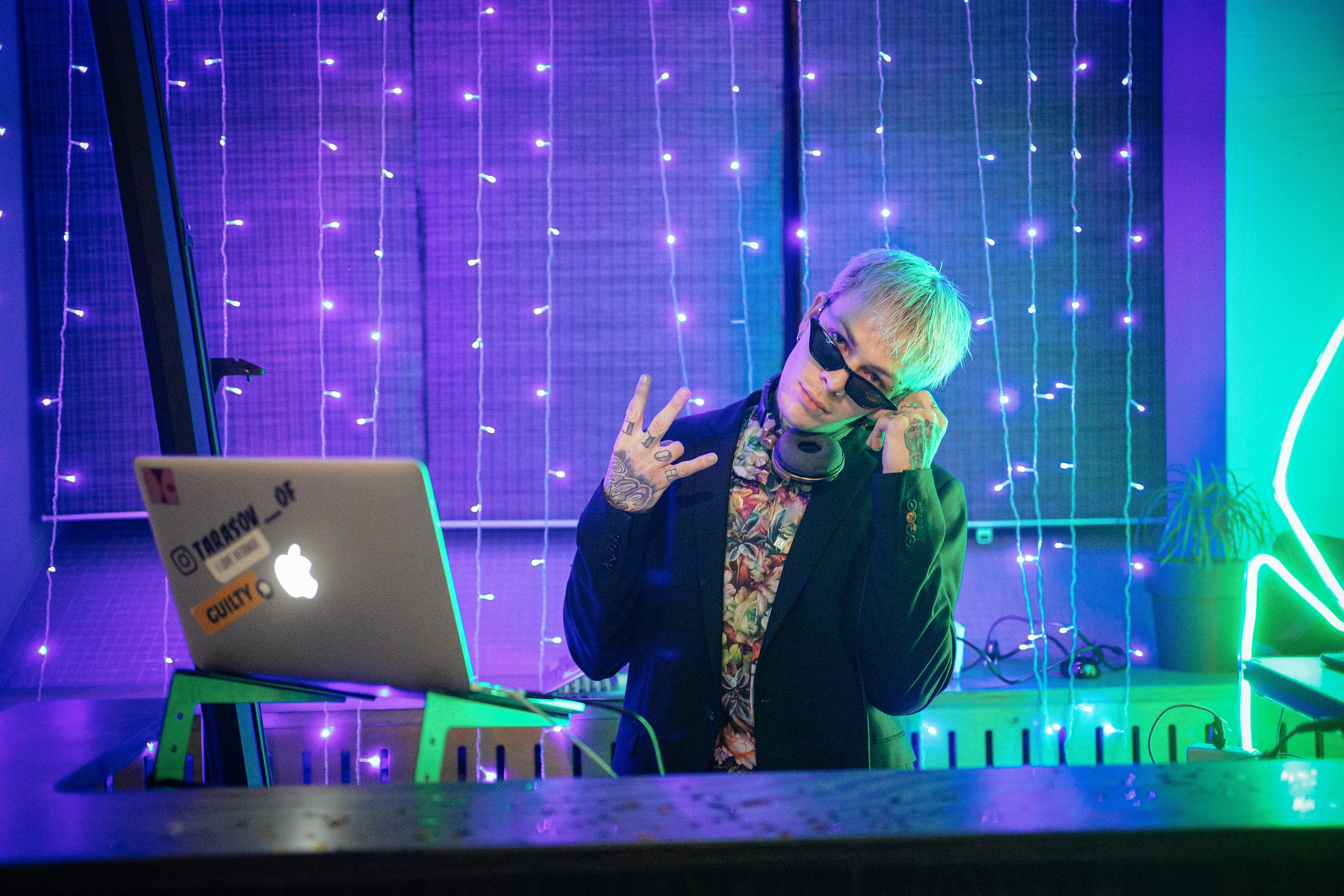 Новый год в Hide. Репортажный фотограф в Новосибирске. Алексей Гриценко