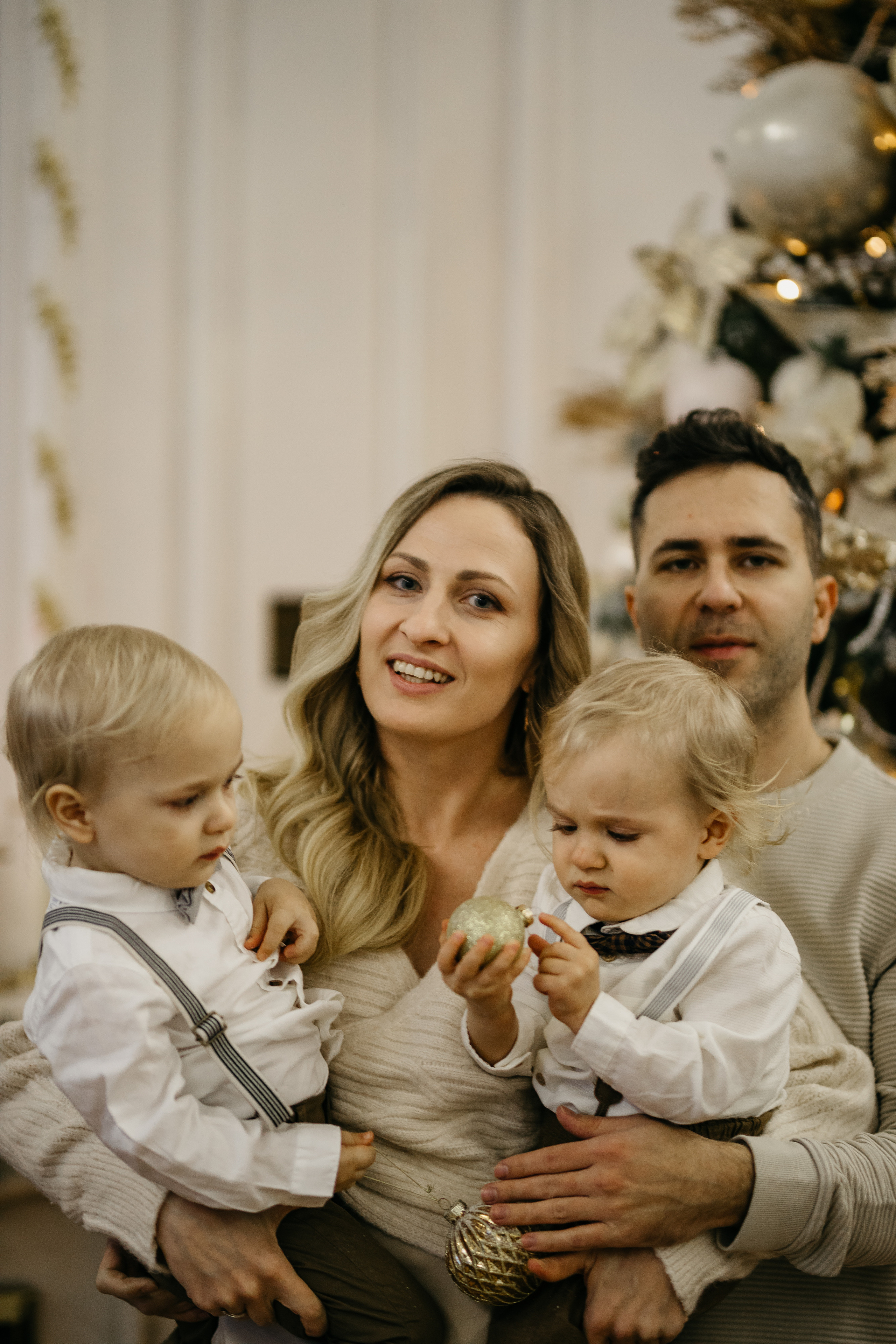 Юля, Дима и мальчишки. Свадебный фотограф Таня Караисаева