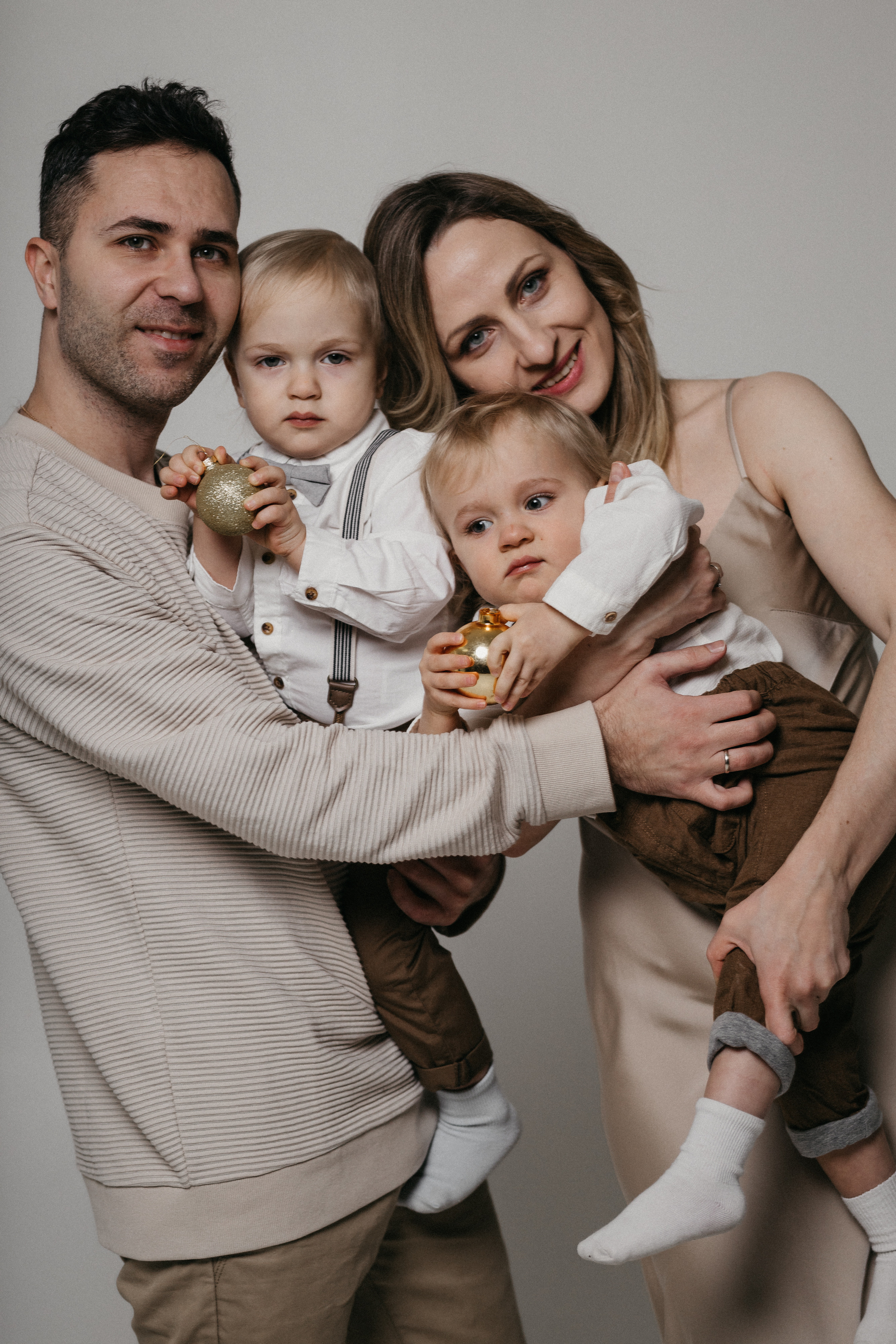 Юля, Дима и мальчишки. Свадебный фотограф Таня Караисаева