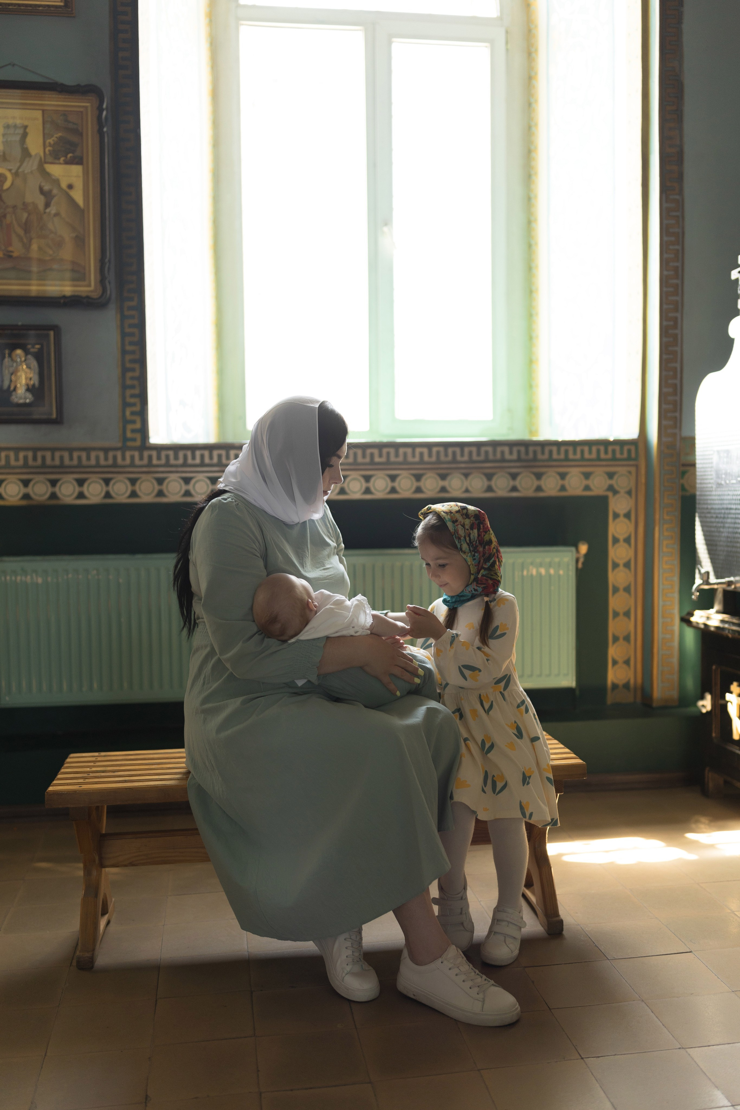 Крещение Егора в Николаевской церкви. Анастасия Безуглова- свадебный фотограф в Таганроге