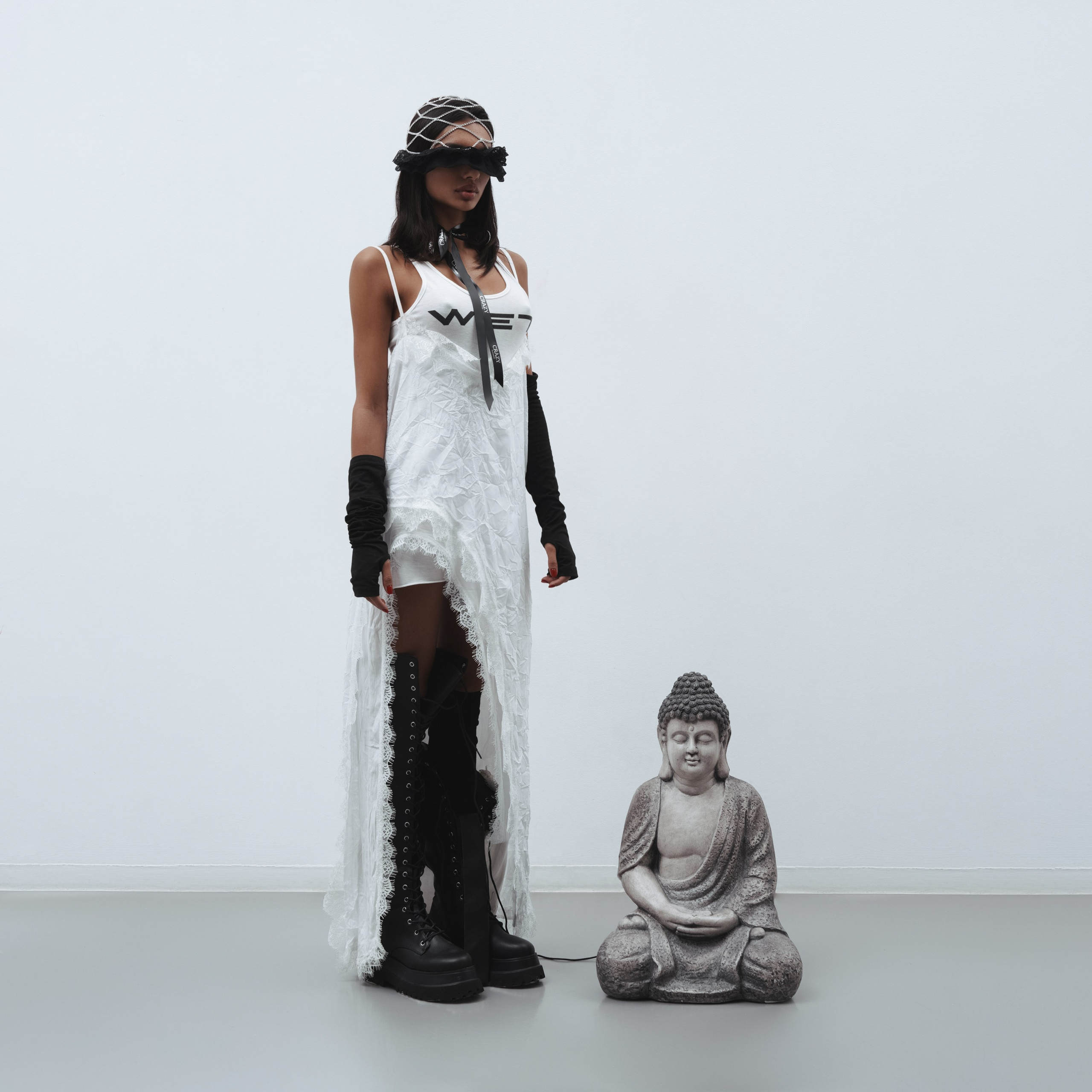 LOT «N’9». CRAZY.RENTT — Уникальная одежда в единственном экземпляре