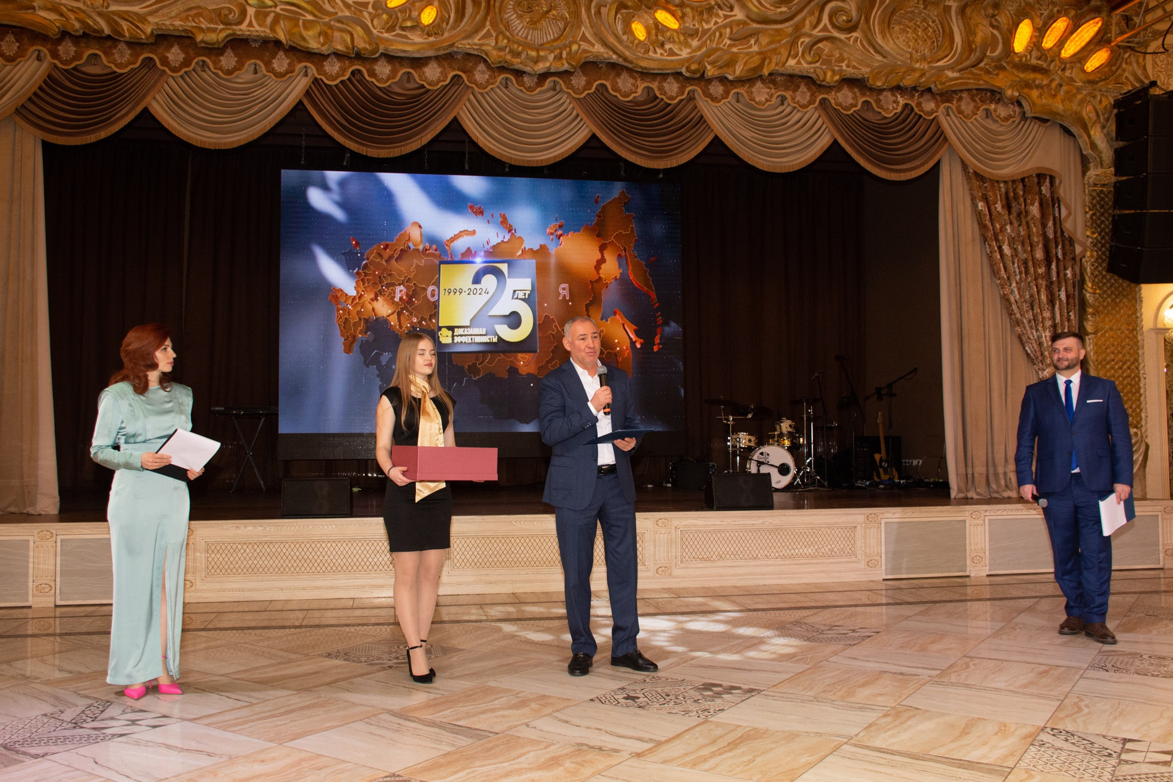 ЧКЗ. Фотограф Максим Буряк