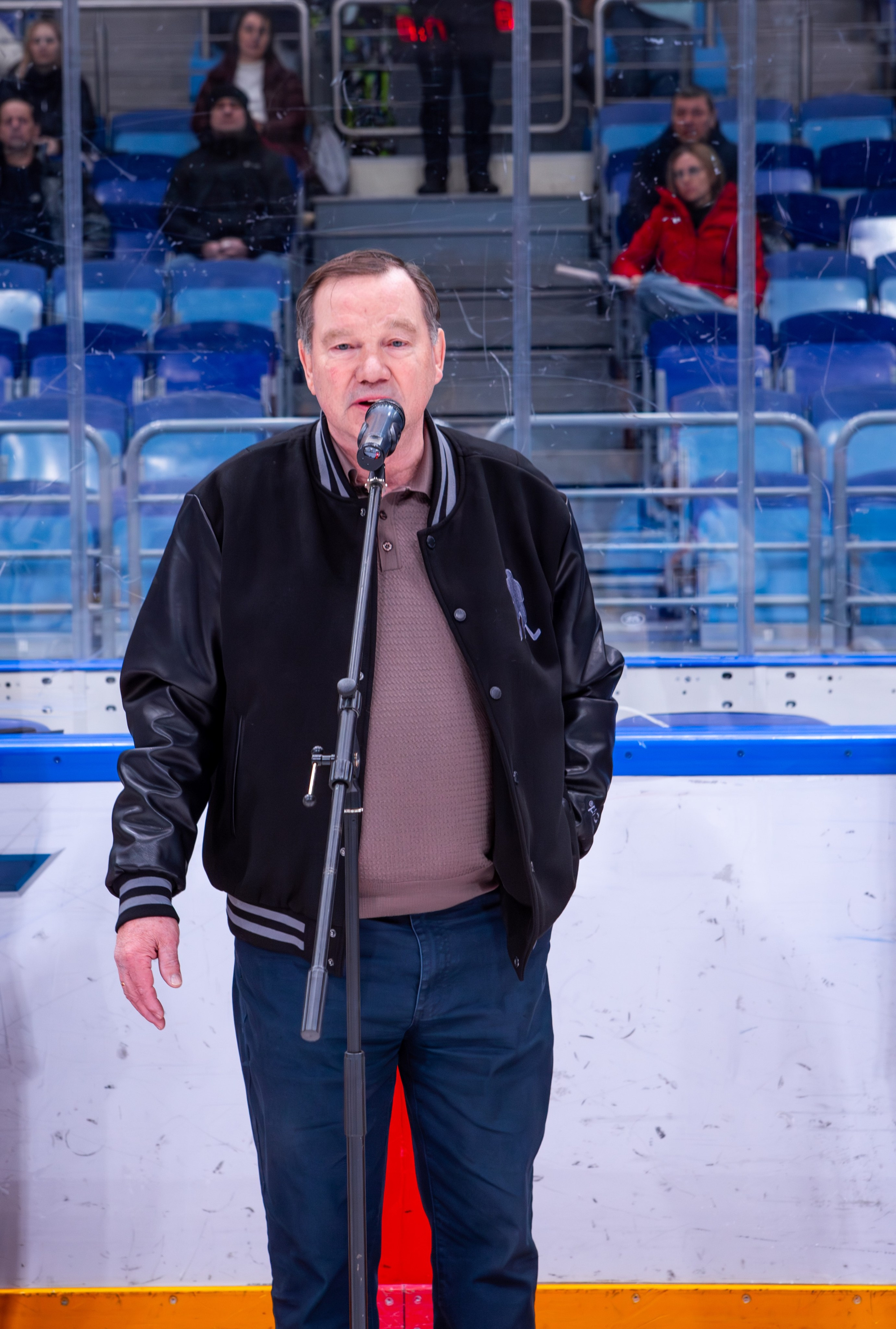 Чемпионат по хоккею. Репортажный, семейный, свадебный, портретный фотограф