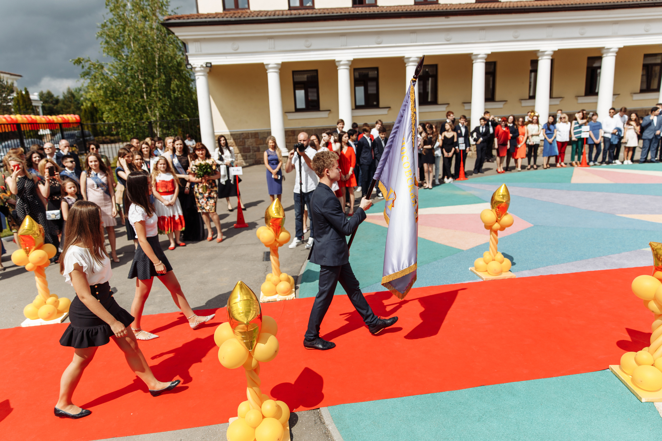 Последний звонок школа ИНТЕК. Свадебный и семейный фотограф Ксения Ржевская (Митрохина)