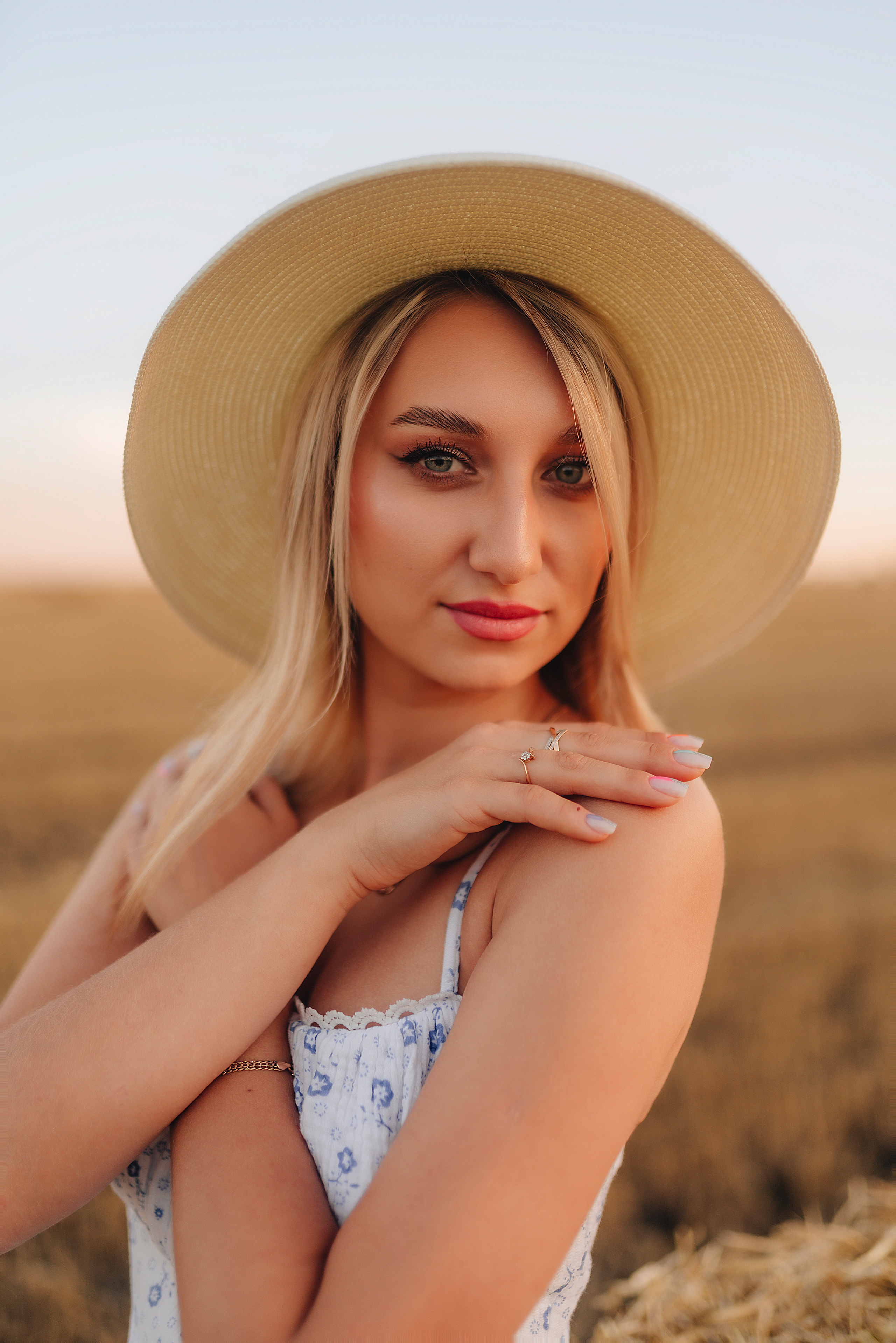 Олеся | Съемка с подсолнухами. Фотограф Карина Шмулёва. Воронеж и область