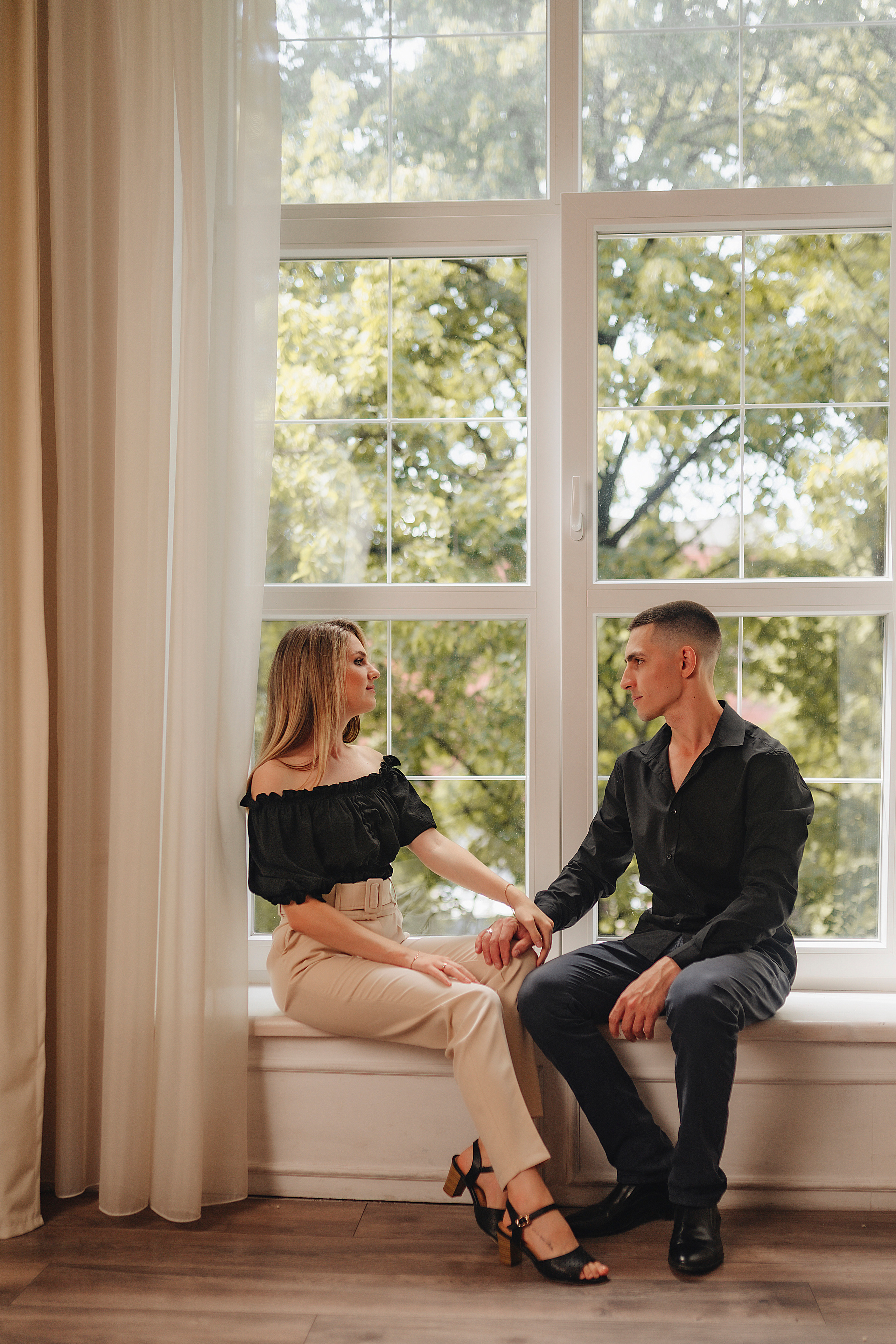 Кристина и Вадим | Съёмка в студии Portfolio. Фотограф Карина Шмулёва. Воронеж и область