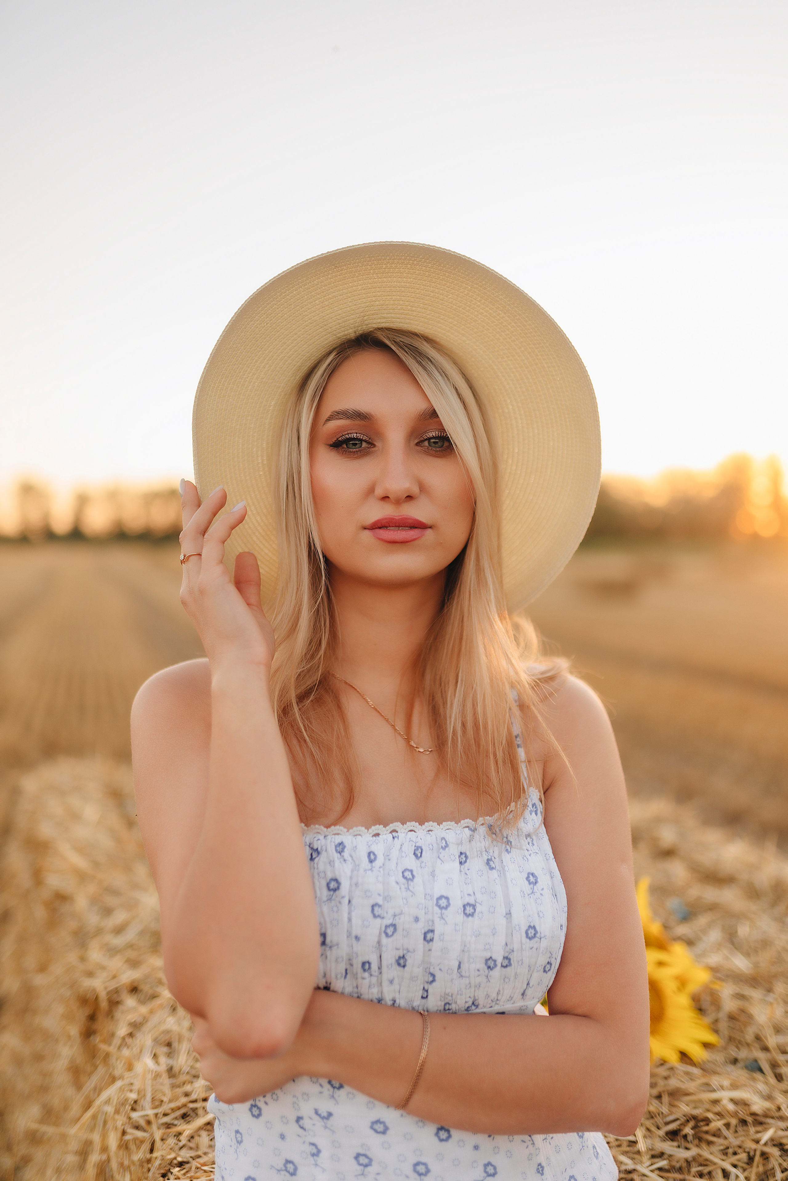 Олеся | Съемка с подсолнухами. Фотограф Карина Шмулёва. Воронеж и область