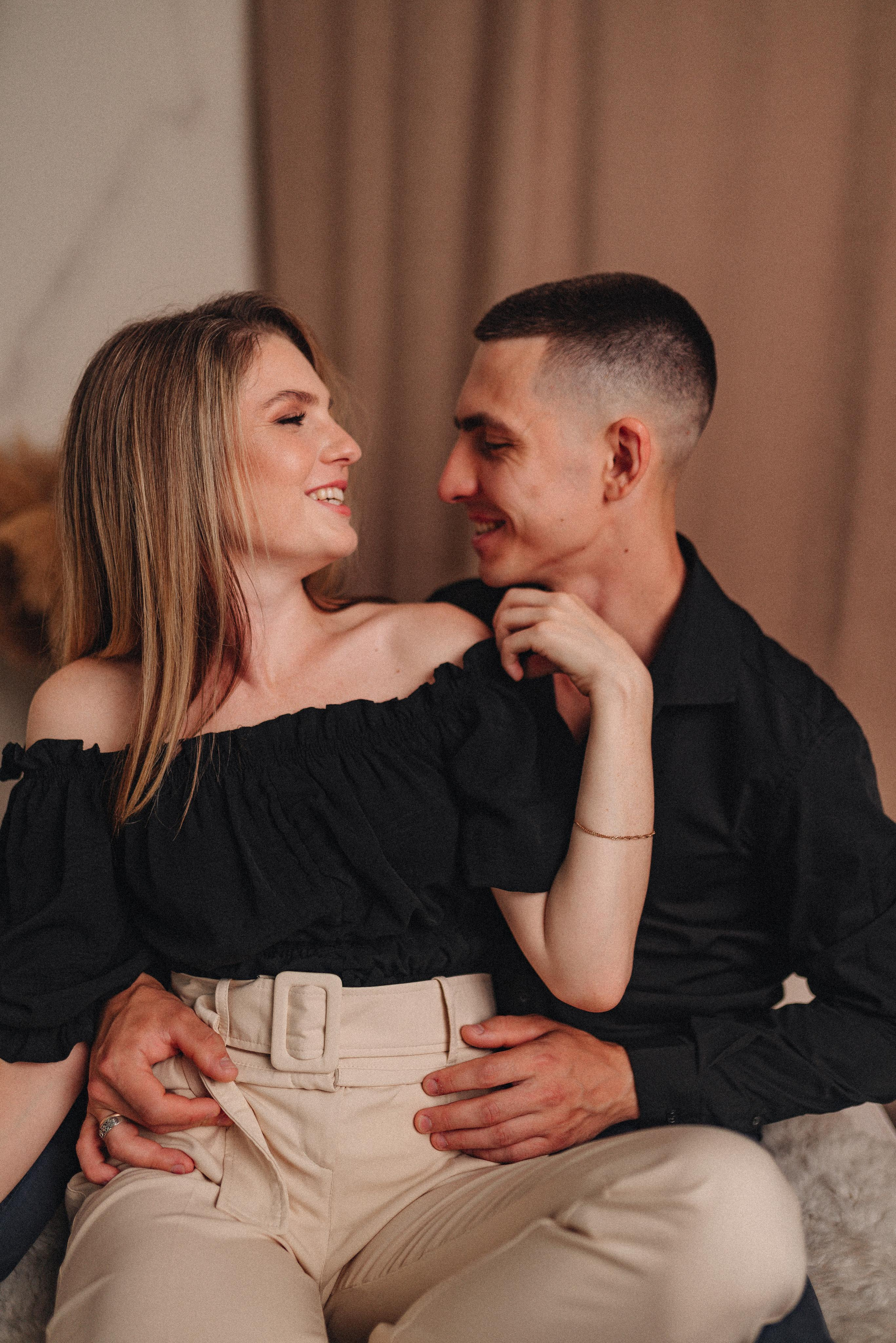 Кристина и Вадим | Съёмка в студии Portfolio. Фотограф Карина Шмулёва. Воронеж и область