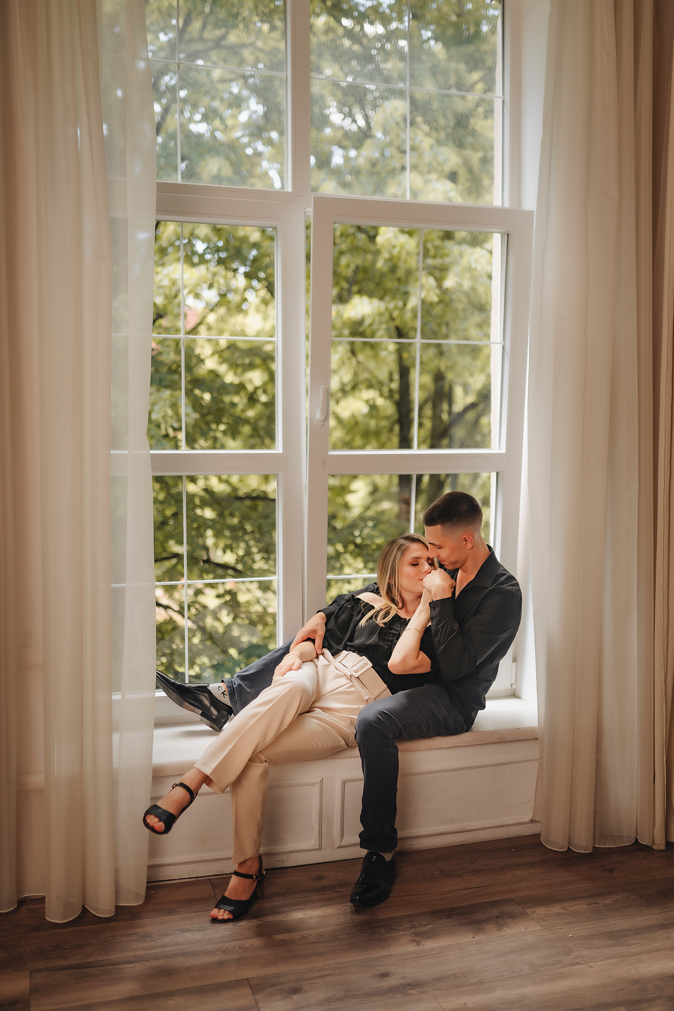 Кристина и Вадим | Съёмка в студии Portfolio. Фотограф Карина Шмулёва. Воронеж и область