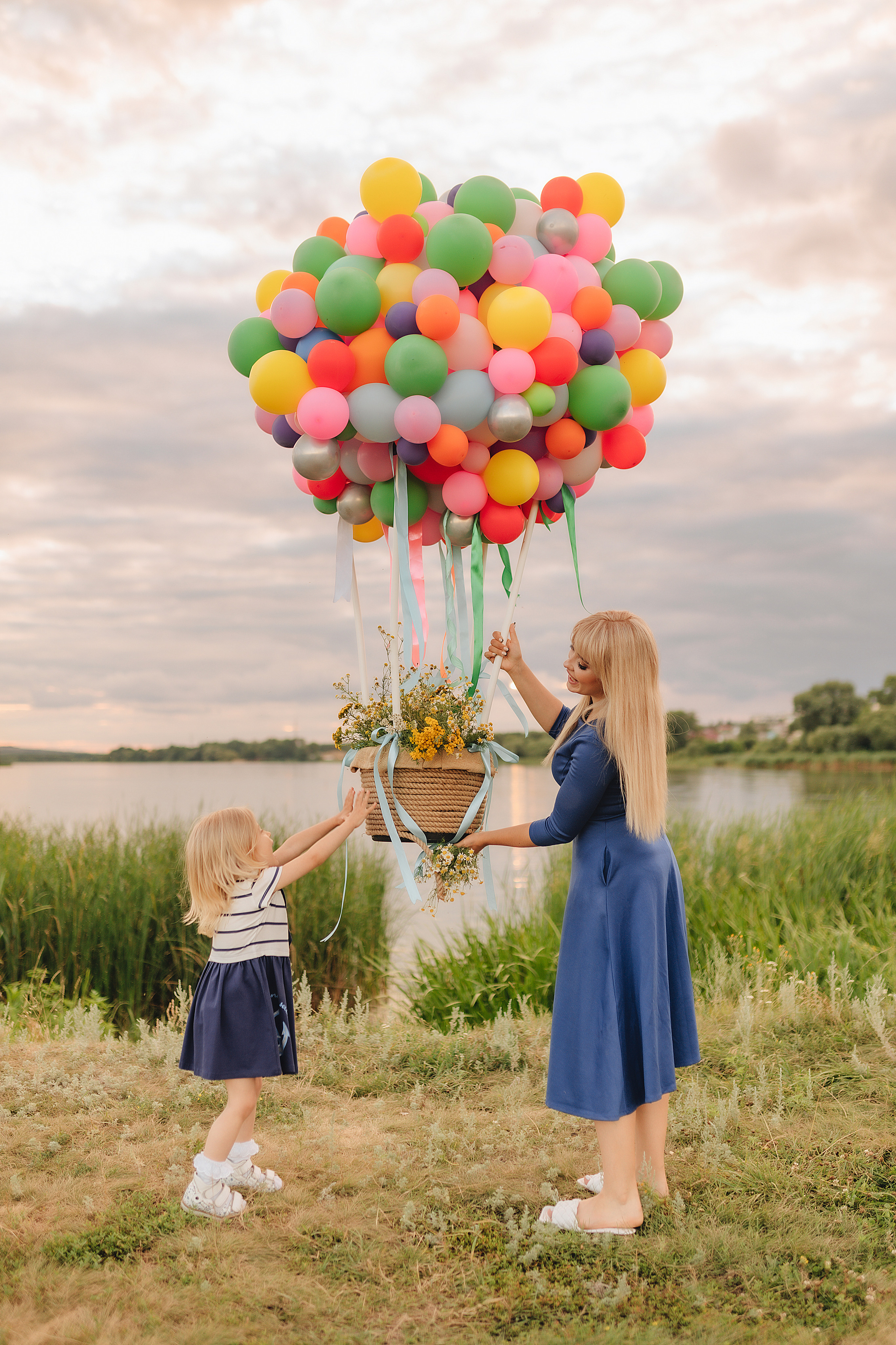 Ирина с дочуркой Евой | Пикник на закате. Фотограф Карина Шмулёва. Воронеж и область