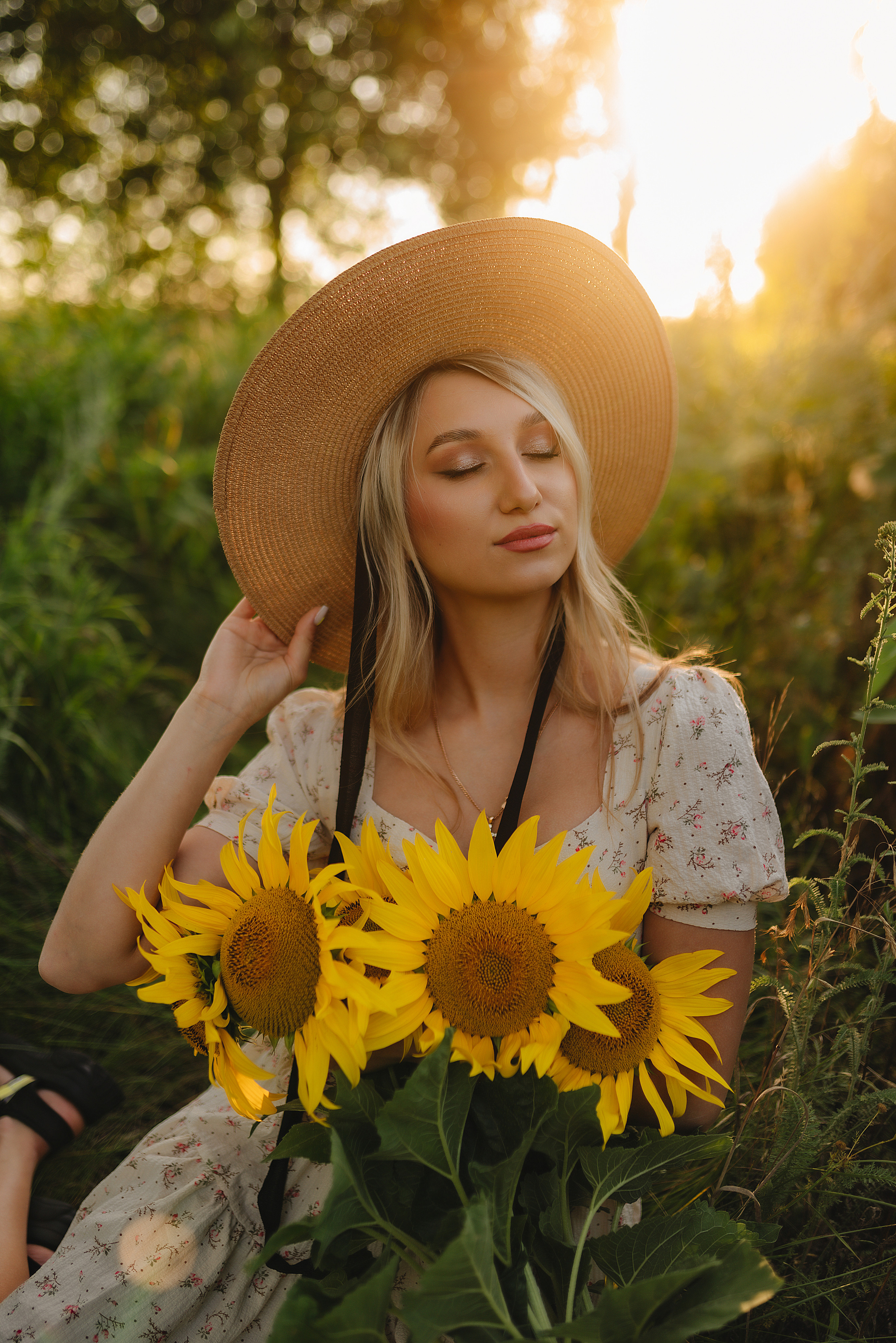 Олеся | Съемка с подсолнухами. Фотограф Карина Шмулёва. Воронеж и область