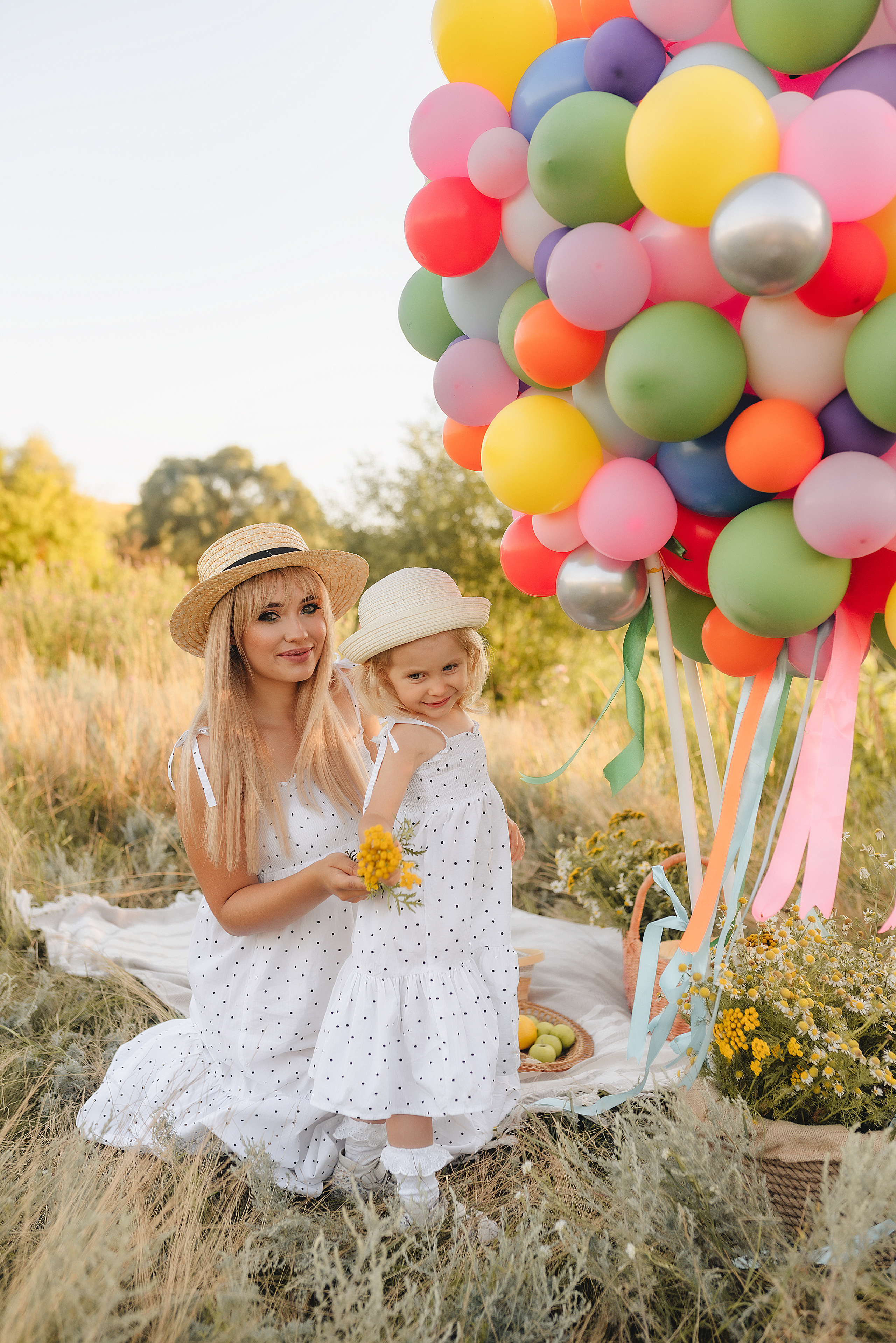 Ирина с дочуркой Евой | Пикник на закате. Фотограф Карина Шмулёва. Воронеж и область